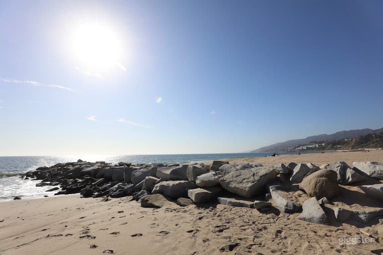  Will Rogers State Beach | Lifeguard Towers  6-7 
