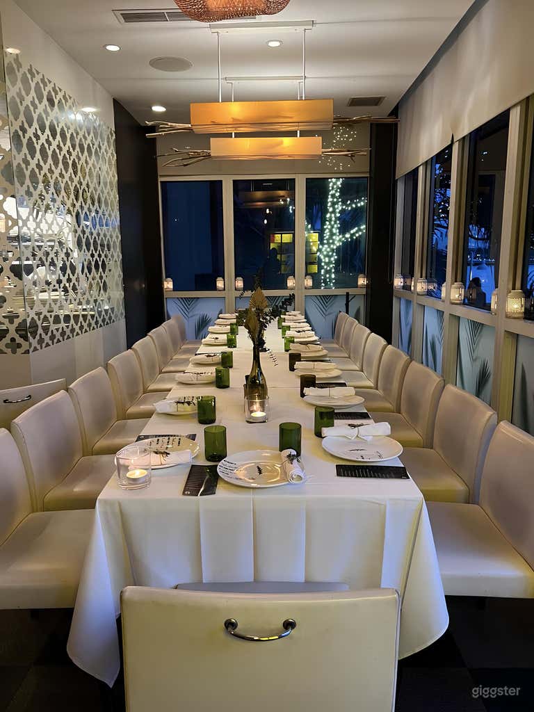  Classy Waterfront Restaurant (Entire Venue) 