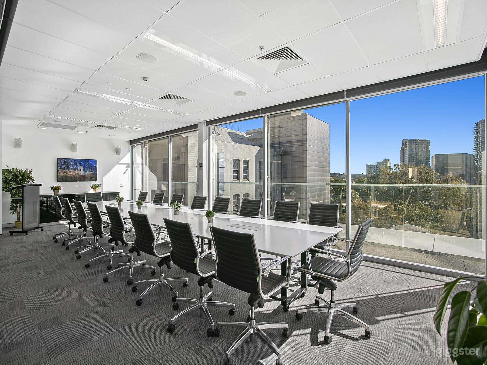 22-Person Conference Room Photo 1