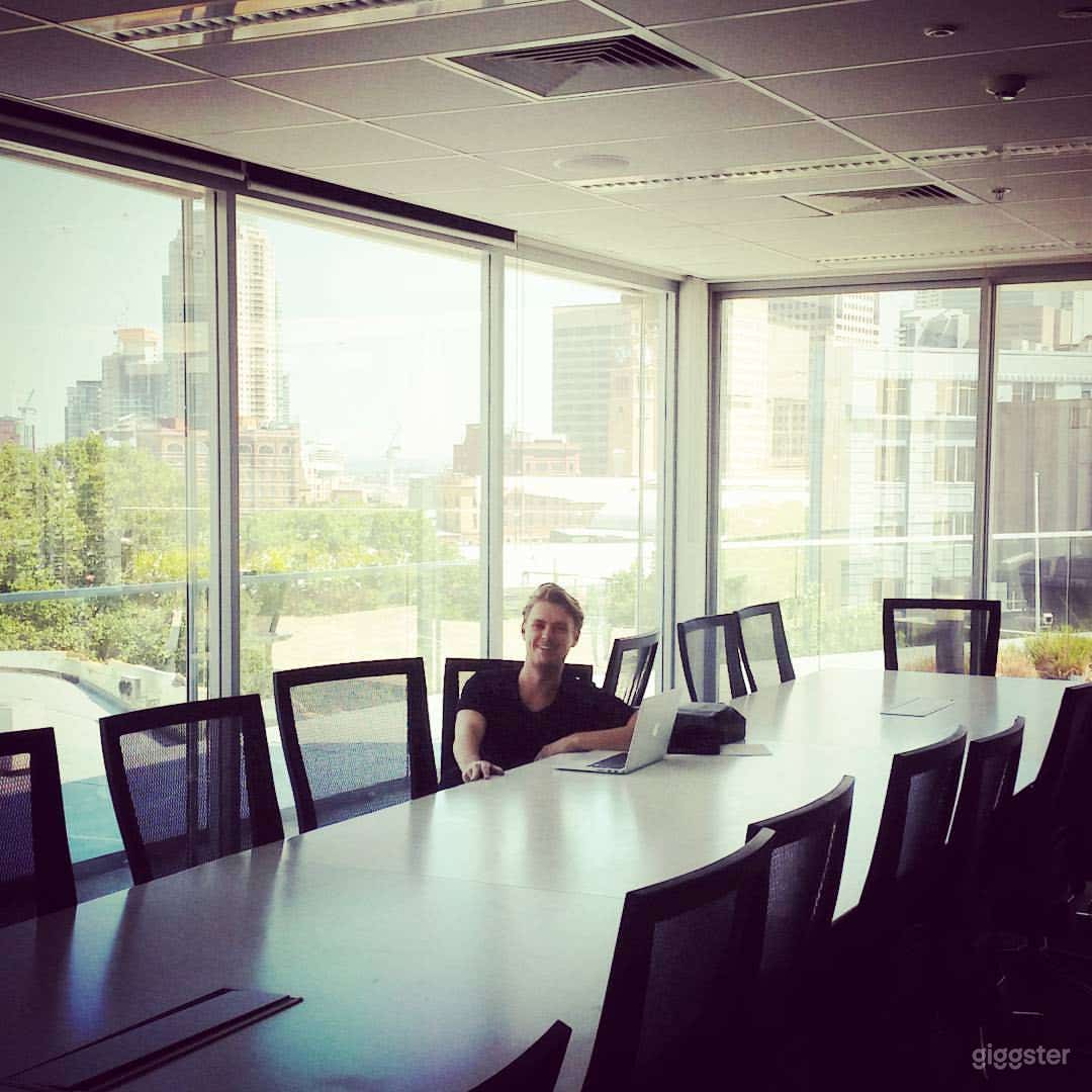 22-Person Conference Room Photo 4