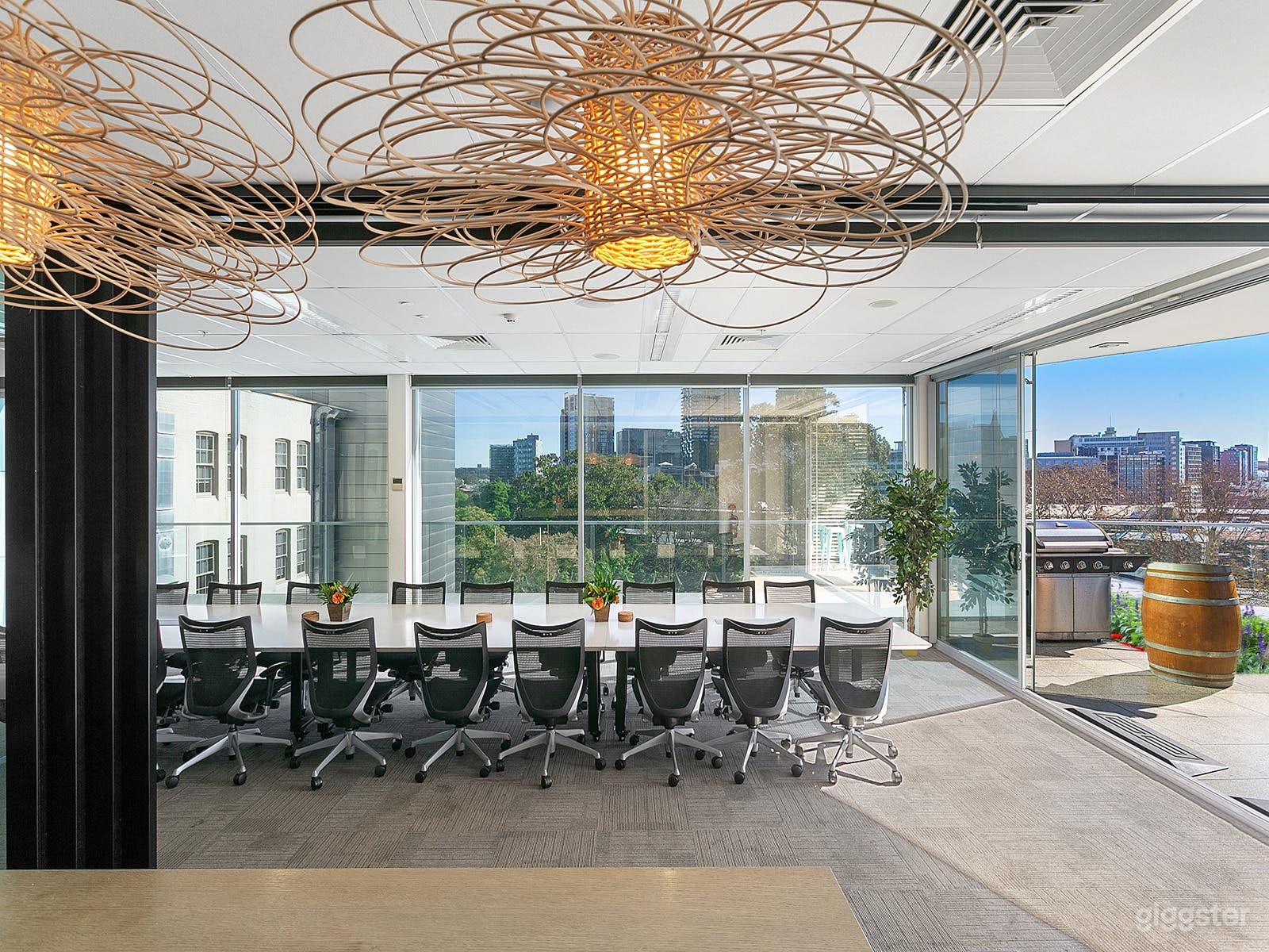 22-Person Conference Room Photo 3