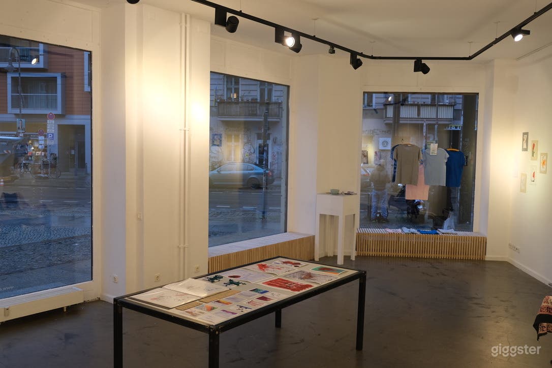 sehr heller Eckladen / Gallerie in bester PBerg Lage Photo 1