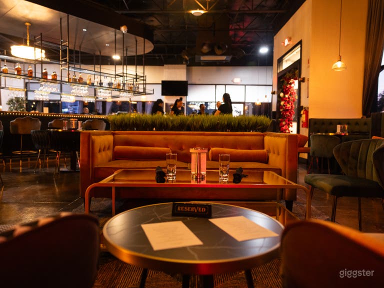  Upscale Restaurant & Lounge with covered Patio 