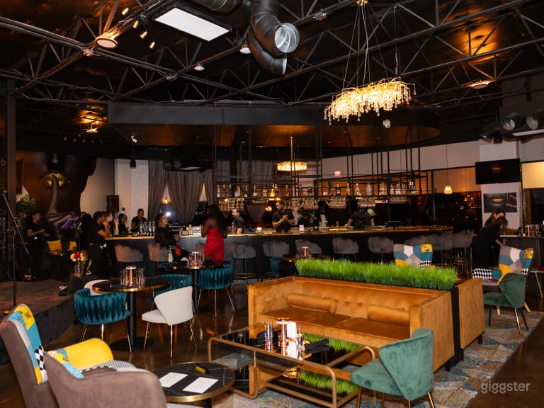  Upscale Restaurant & Lounge with covered Patio 