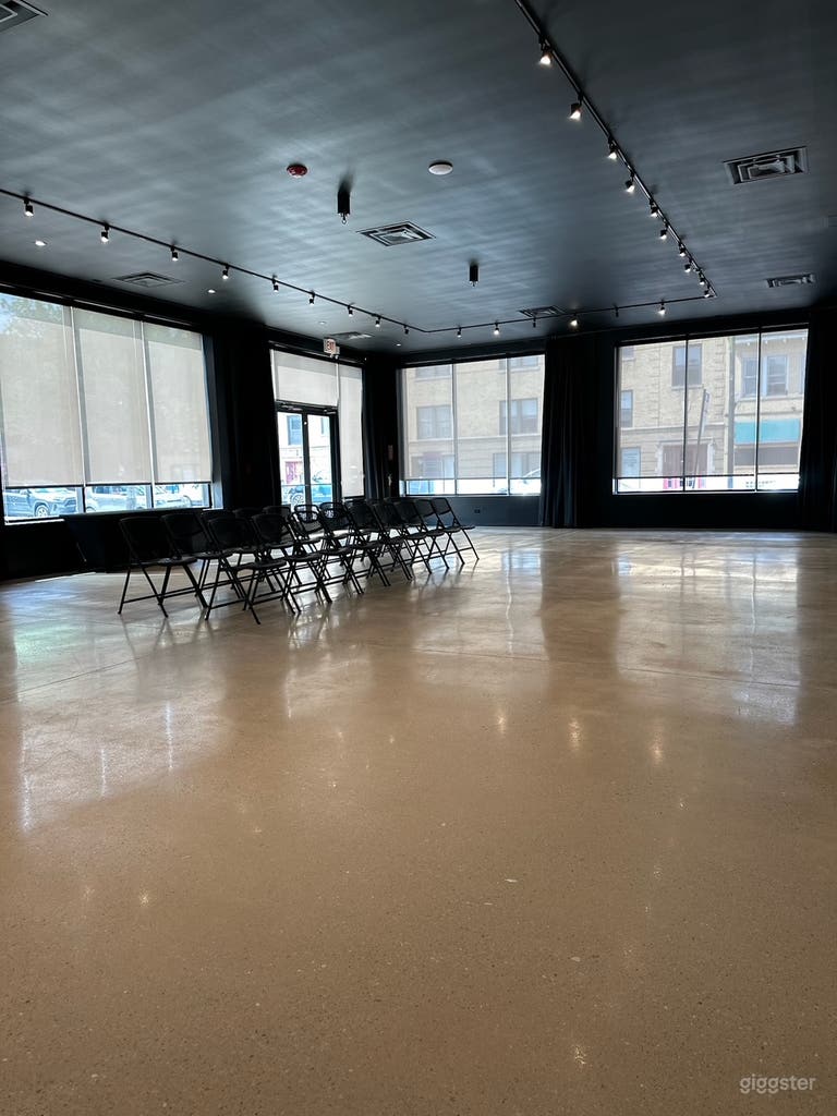  Sophisticated and Bright Event Space 