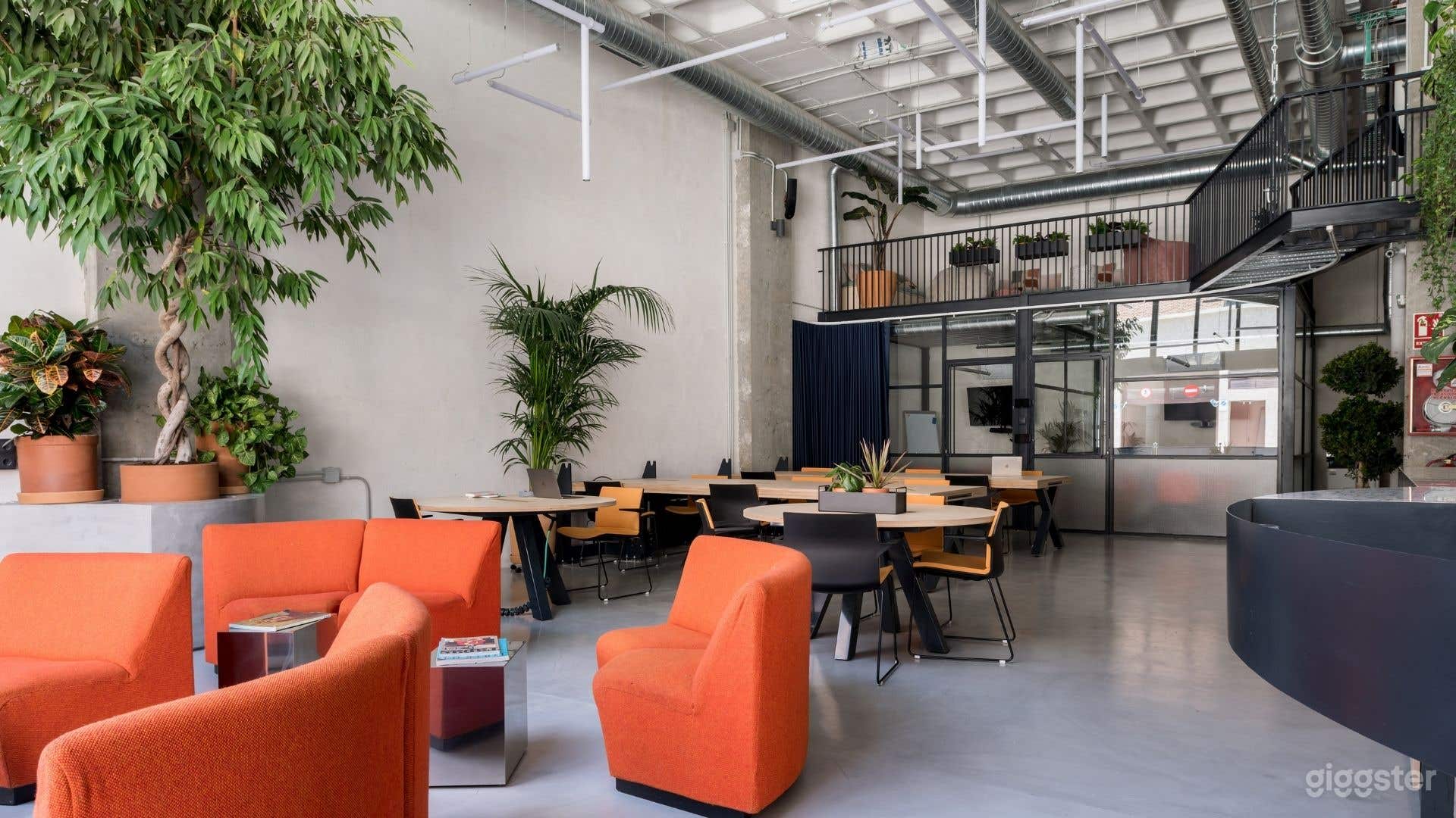 Amplio local de Coworking, estilo industrial Foto 3