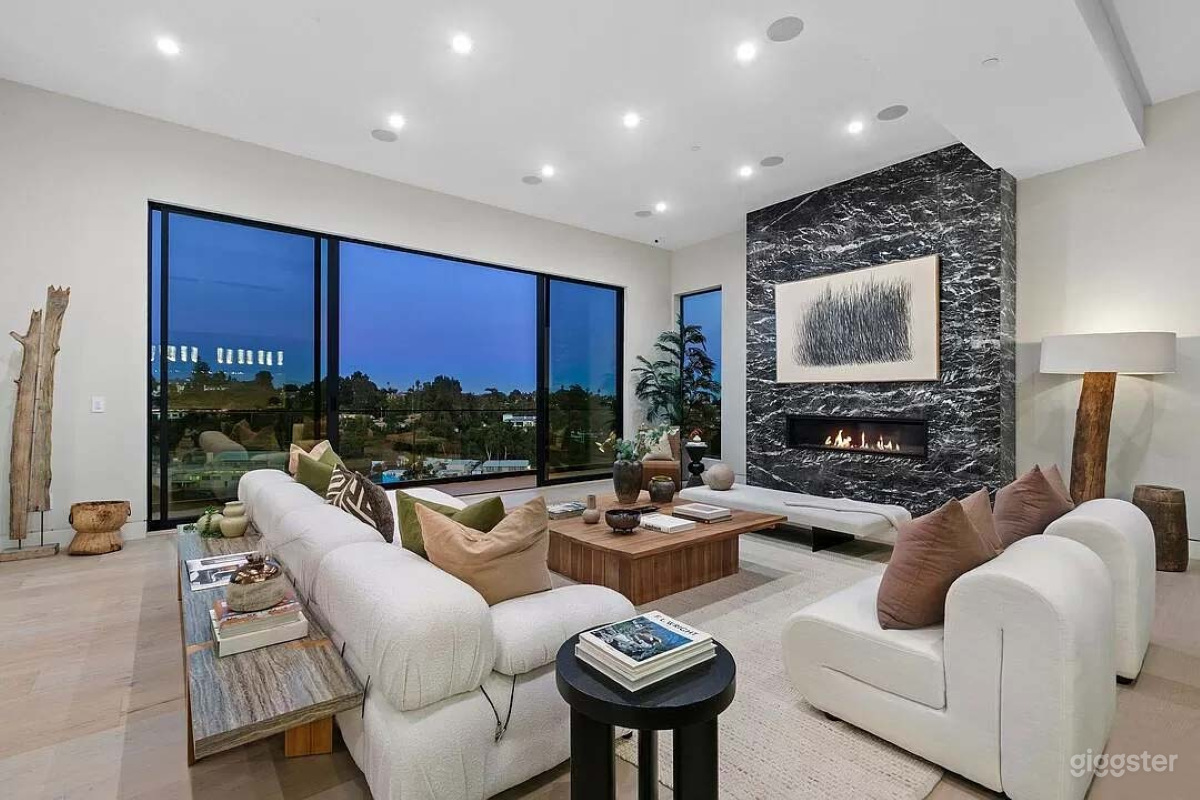 Modern Oasis in Pacific Palisades Photo 3