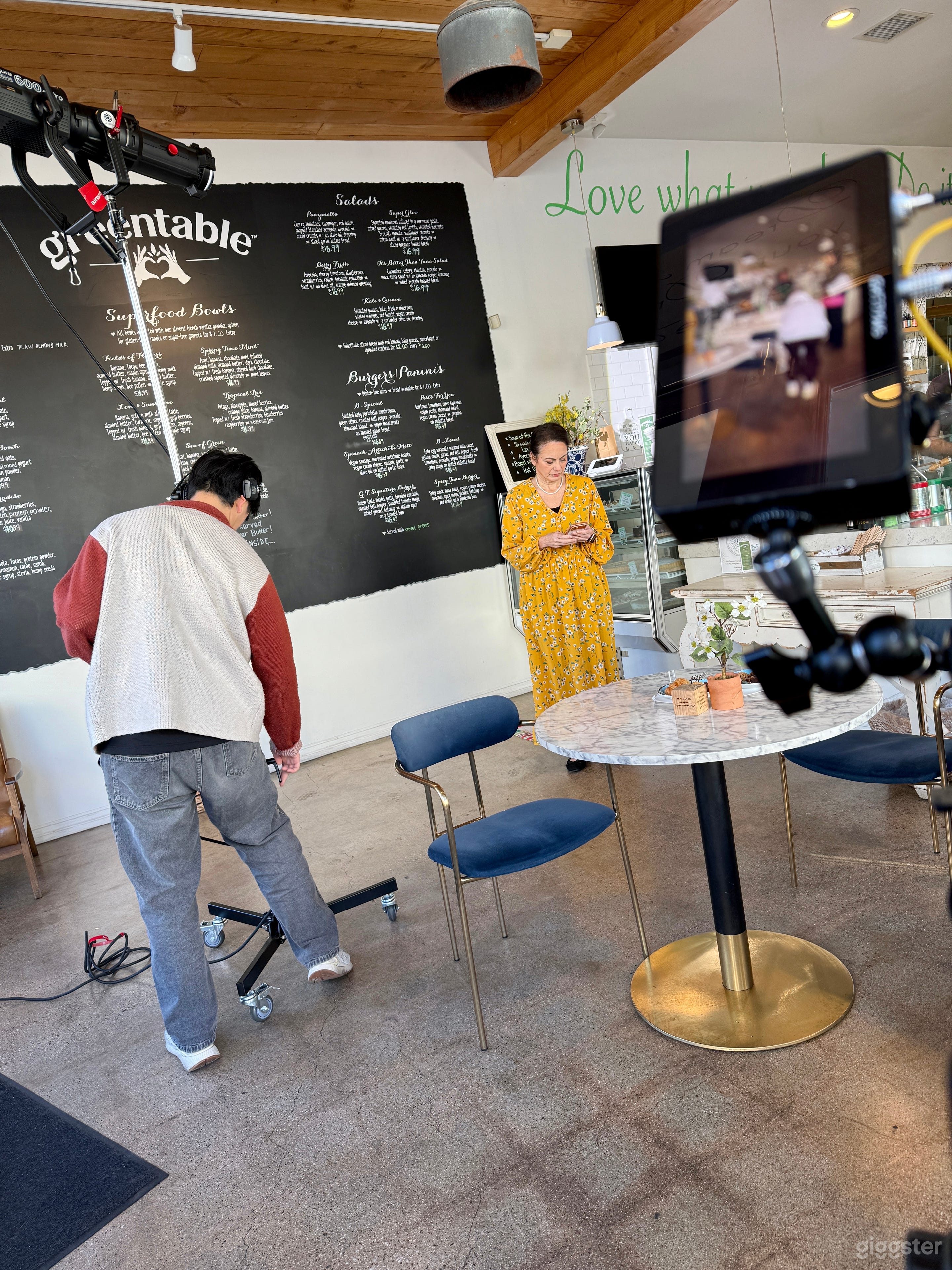 Bohemian & Modern Plant-Based Café in Beverlywood Photo 2