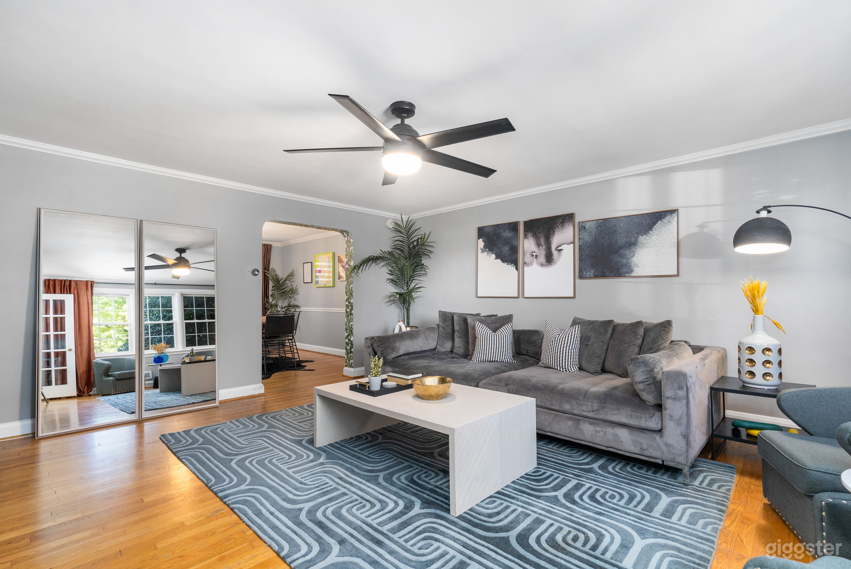 Light & Airy IG Worthy Townhouse w/ Parking Photo 2