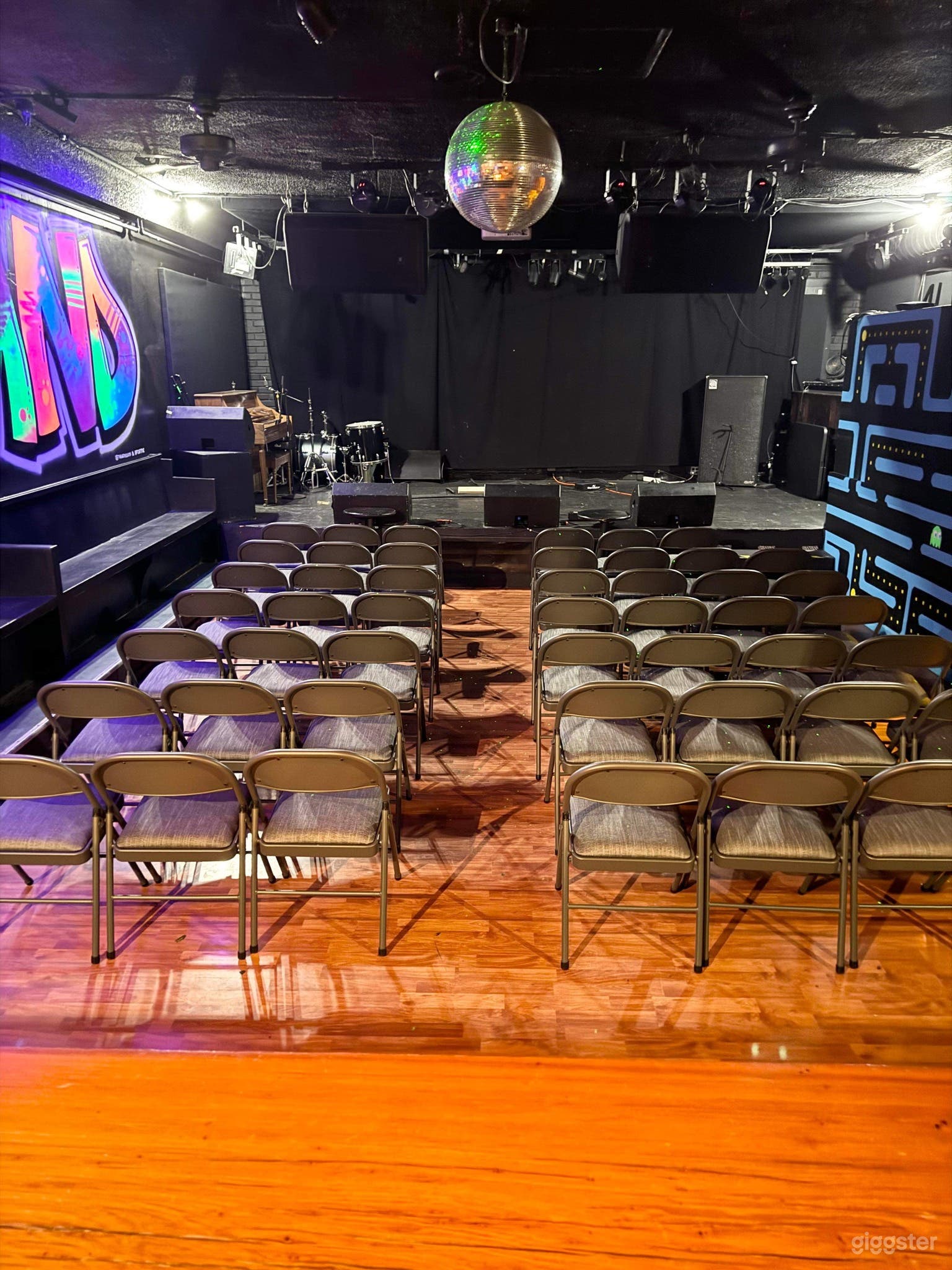 Versatile Event Space for Live Shows Photo 4