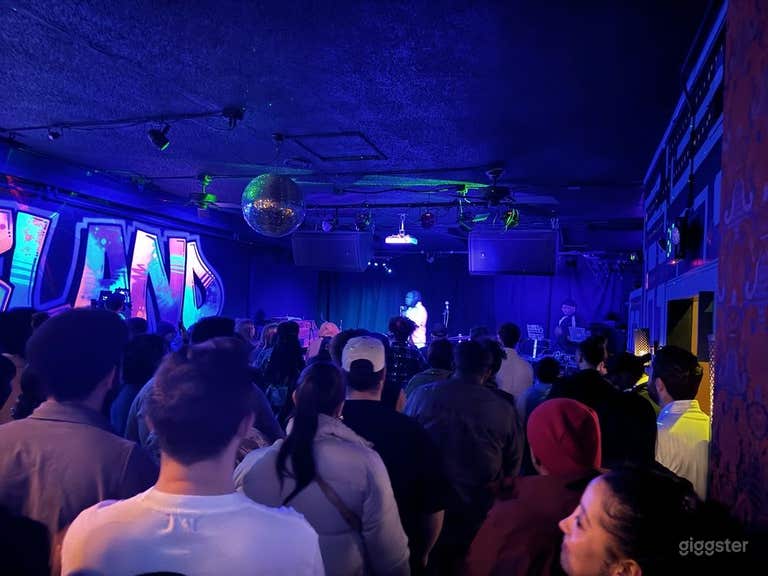  Versatile Event Space for Live Shows 