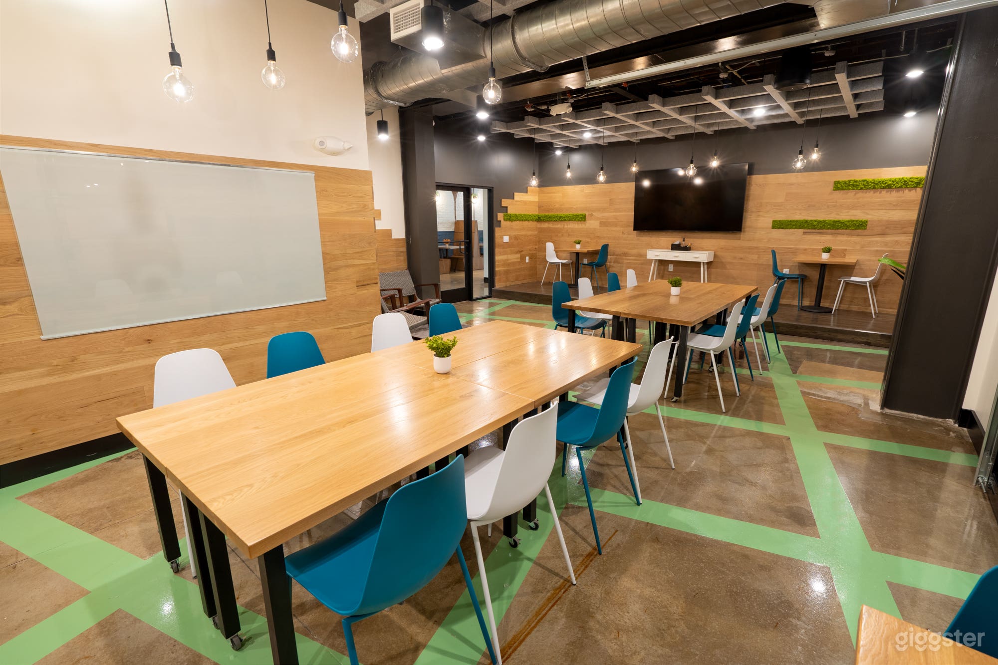 The Breezeway at Tarpon Springs Photo 1