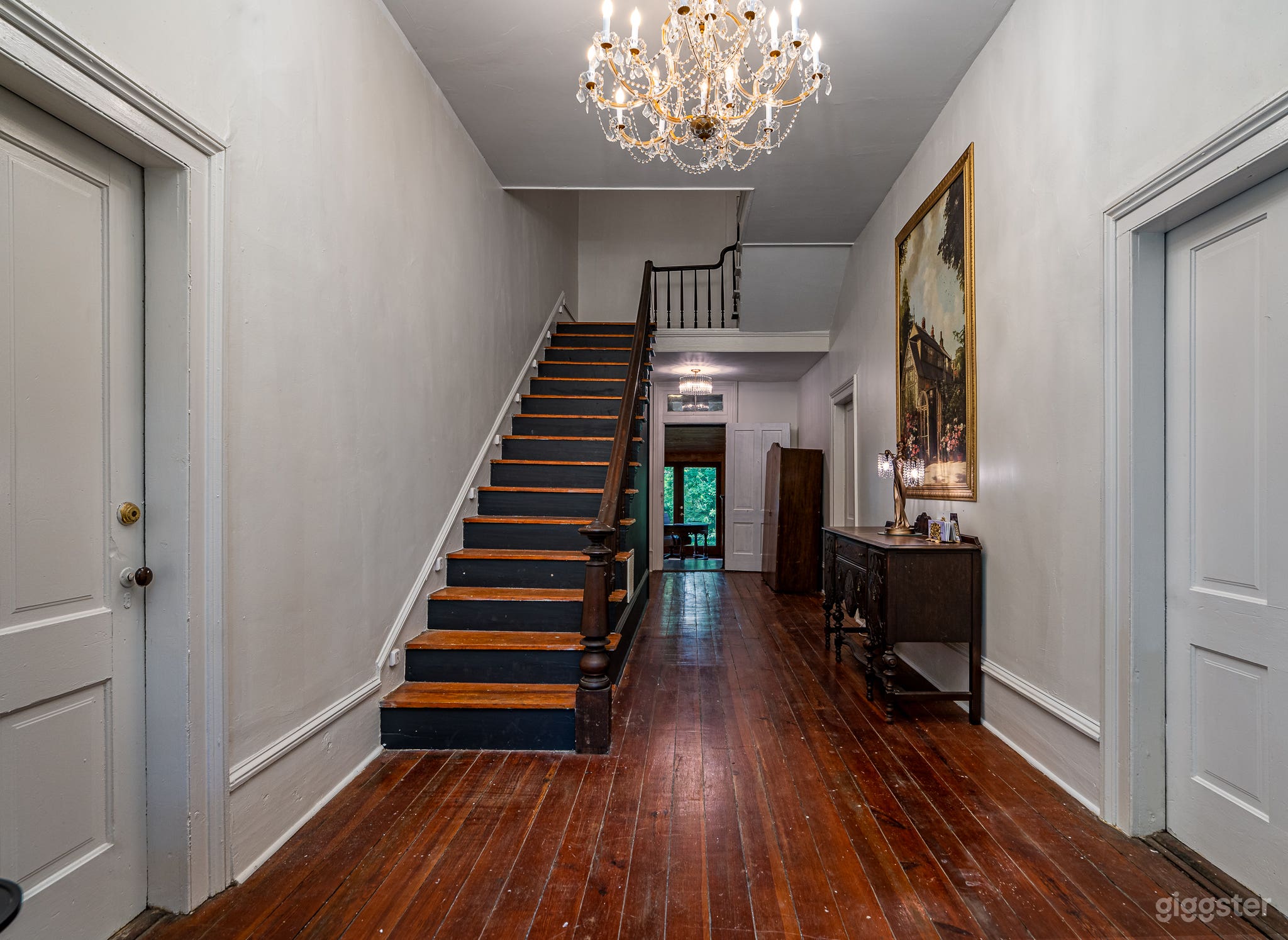 View from the front door to the front common area