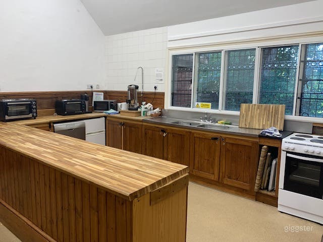 Meeting Room with Kitchen Photo 3