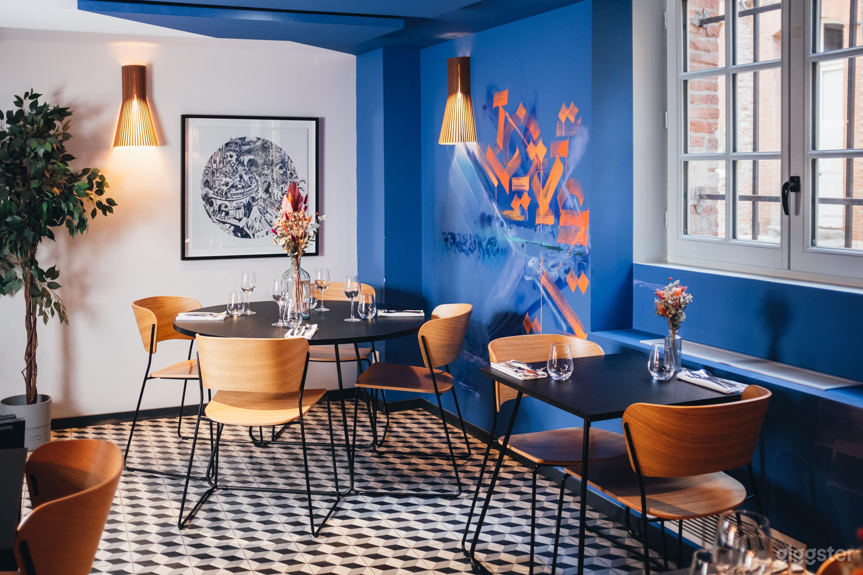 Photo de Lieu de caractère avec cave voûtée et terrasse privée 2
