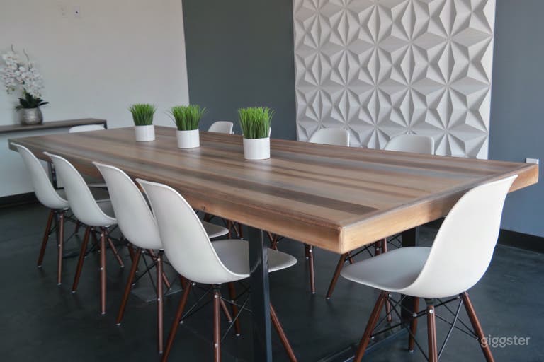  Contemporary Meeting Space in Vista, CA 