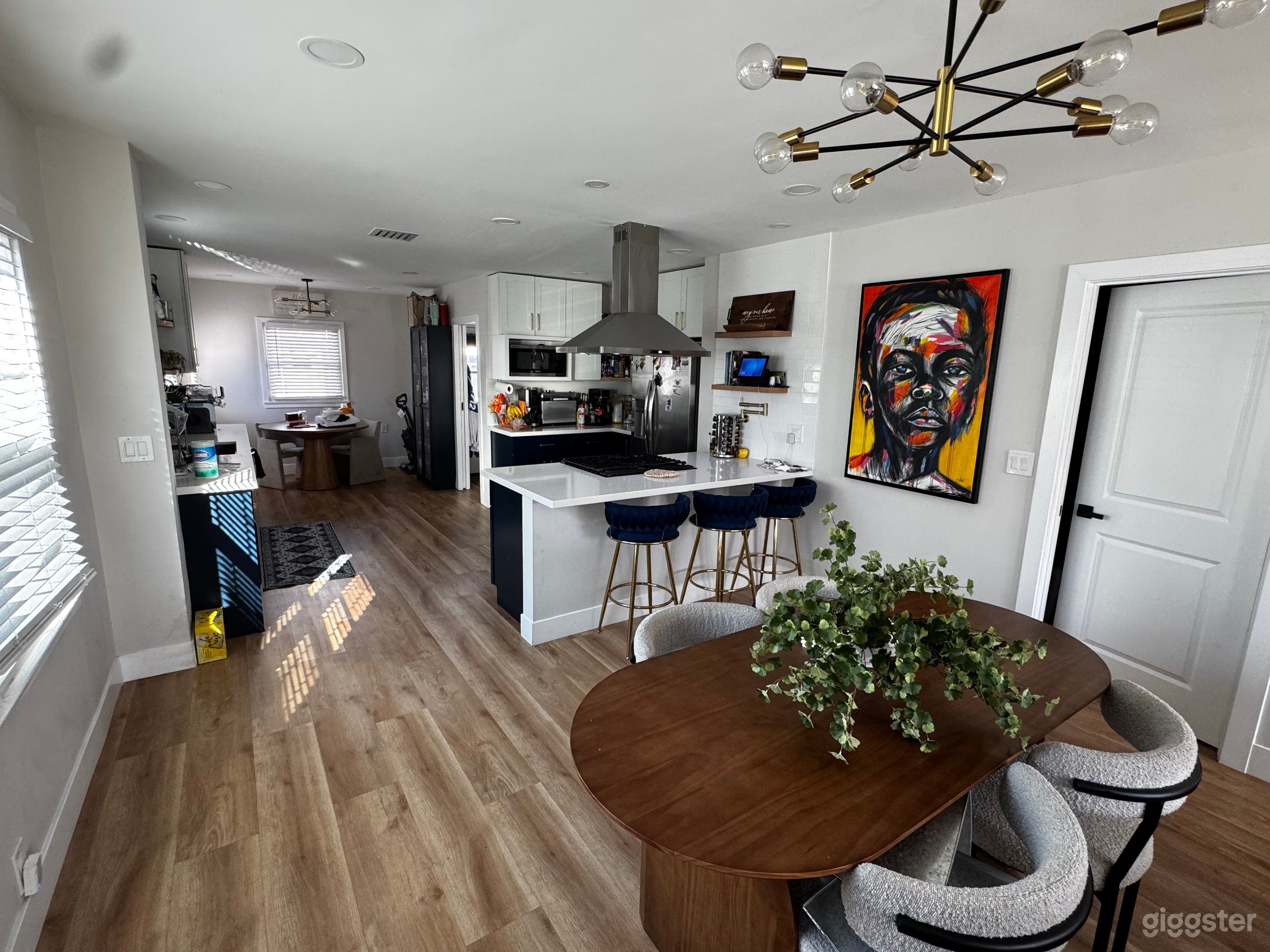 Beautiful LAWood Oasis Photo 4