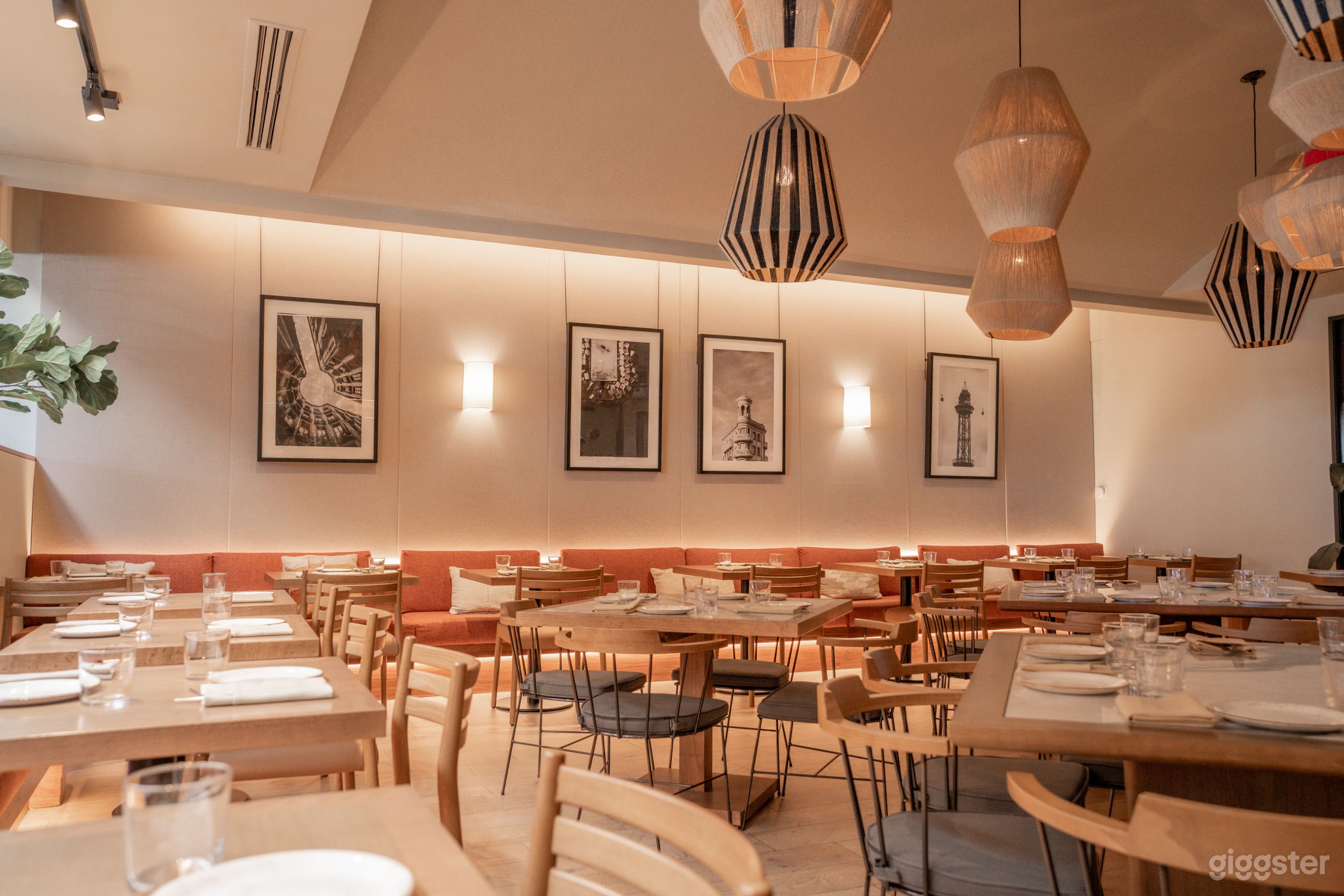 Spanish Restaurant Main Dining Room Photo 4