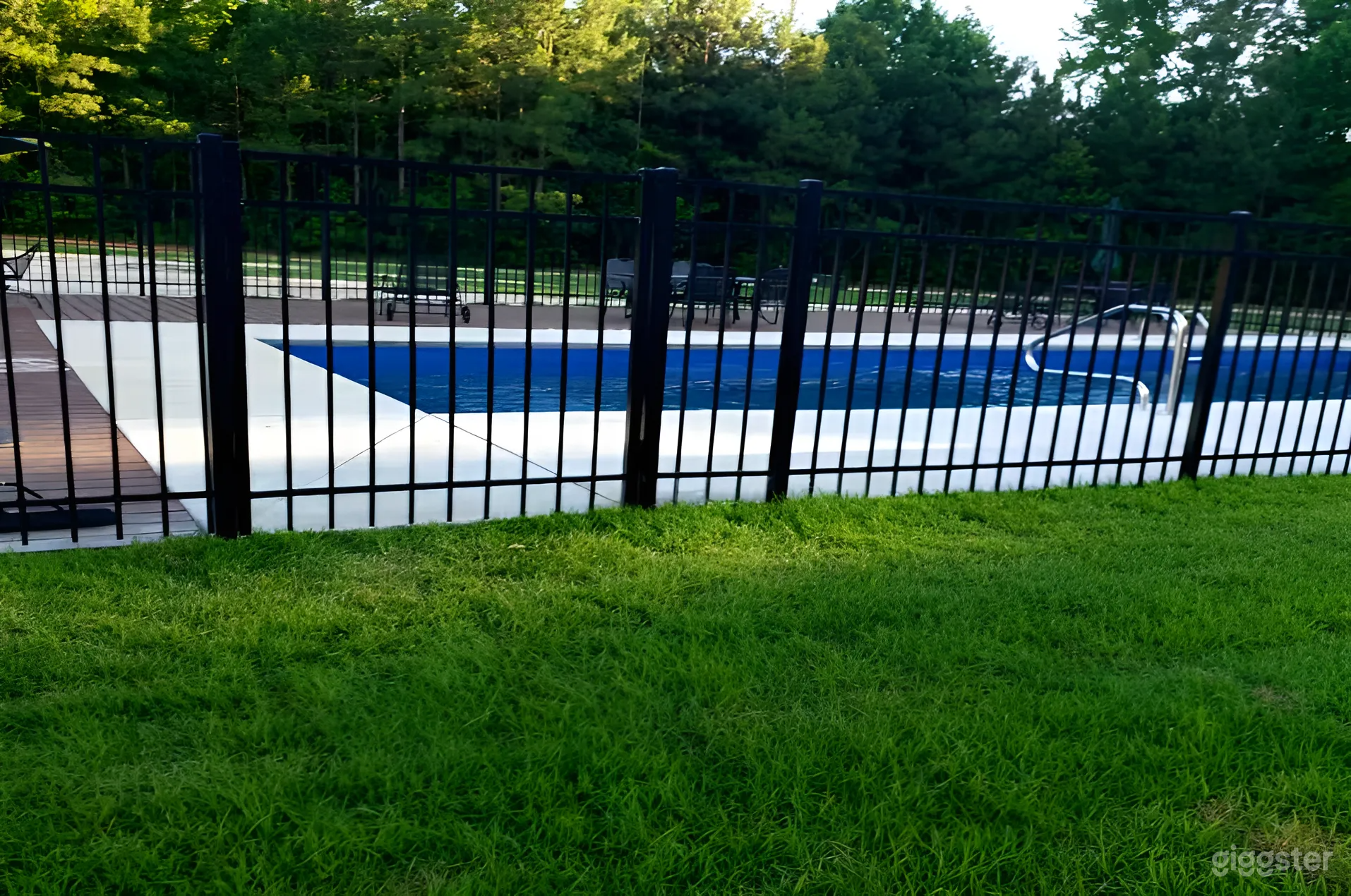 Virginia's Charm Pool Photo 2