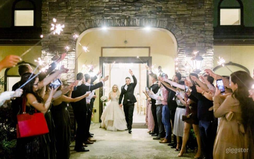 A Little Tuscany in Texas! (Weekday rates) Photo 1