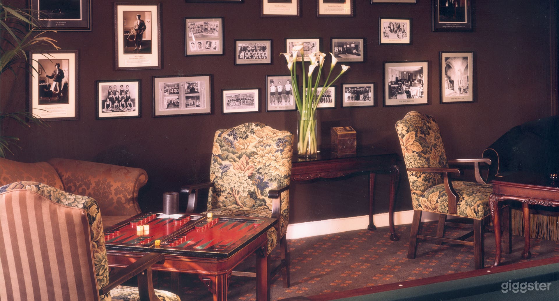 Intimate Game Room Photo 1