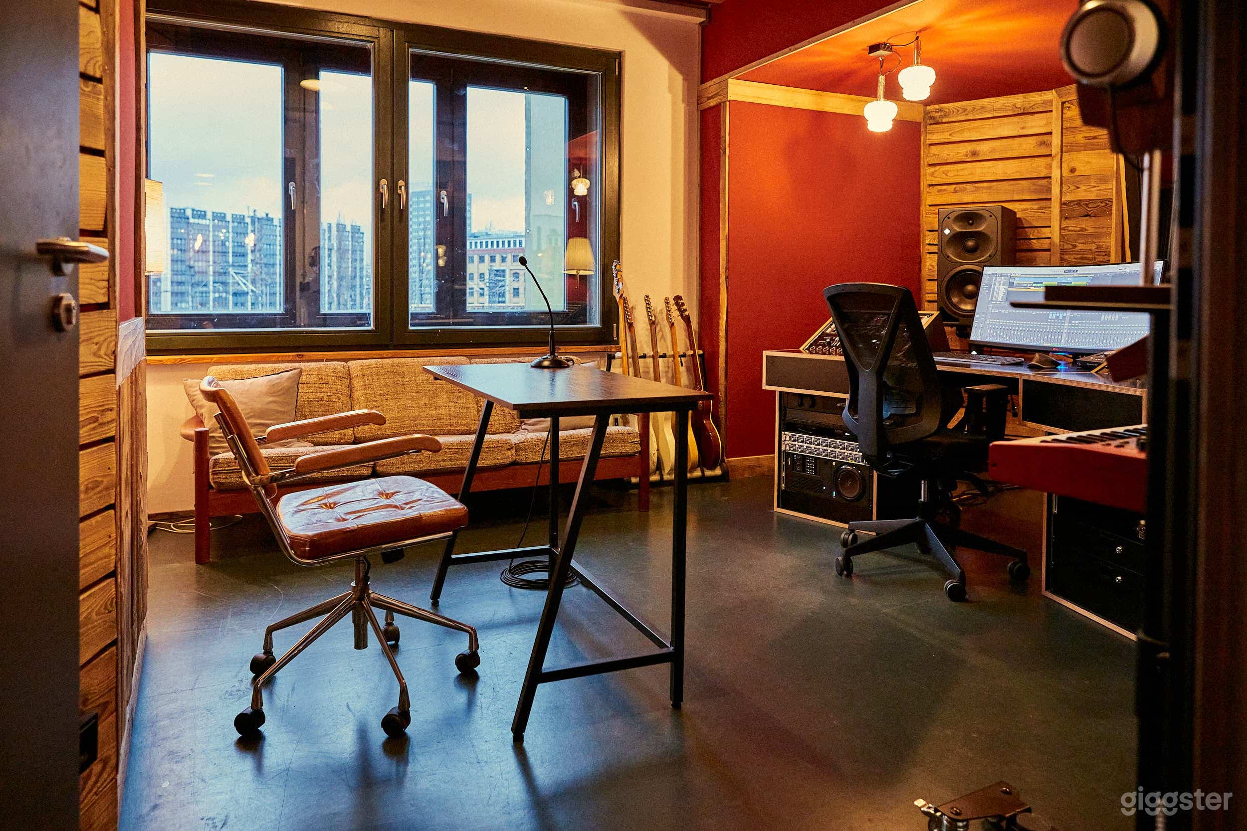 Audio & Video Recording Studio in Berlin Photo 3