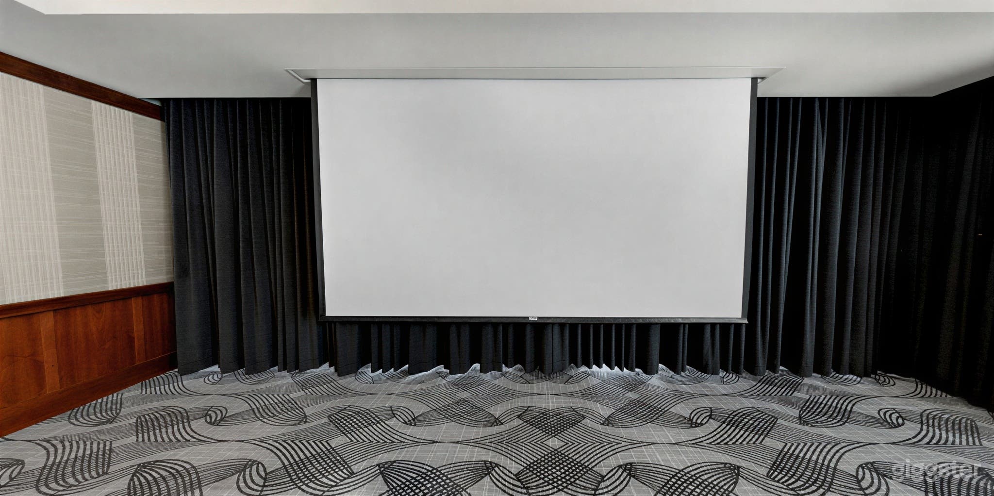 Maestro Boardroom Photo 4