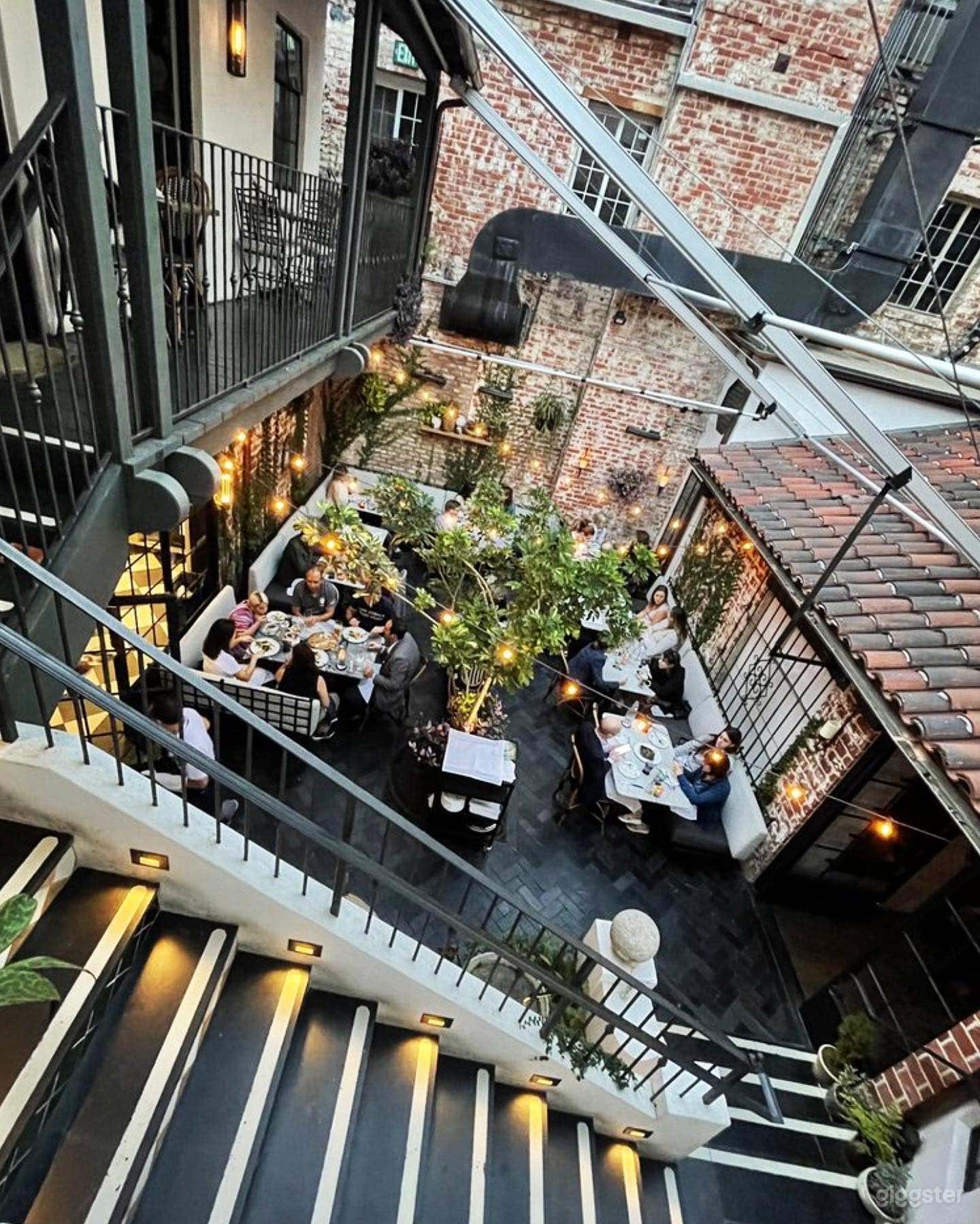 Charming Restaurant feat. a Romantic Brick Courtyard Photo 2