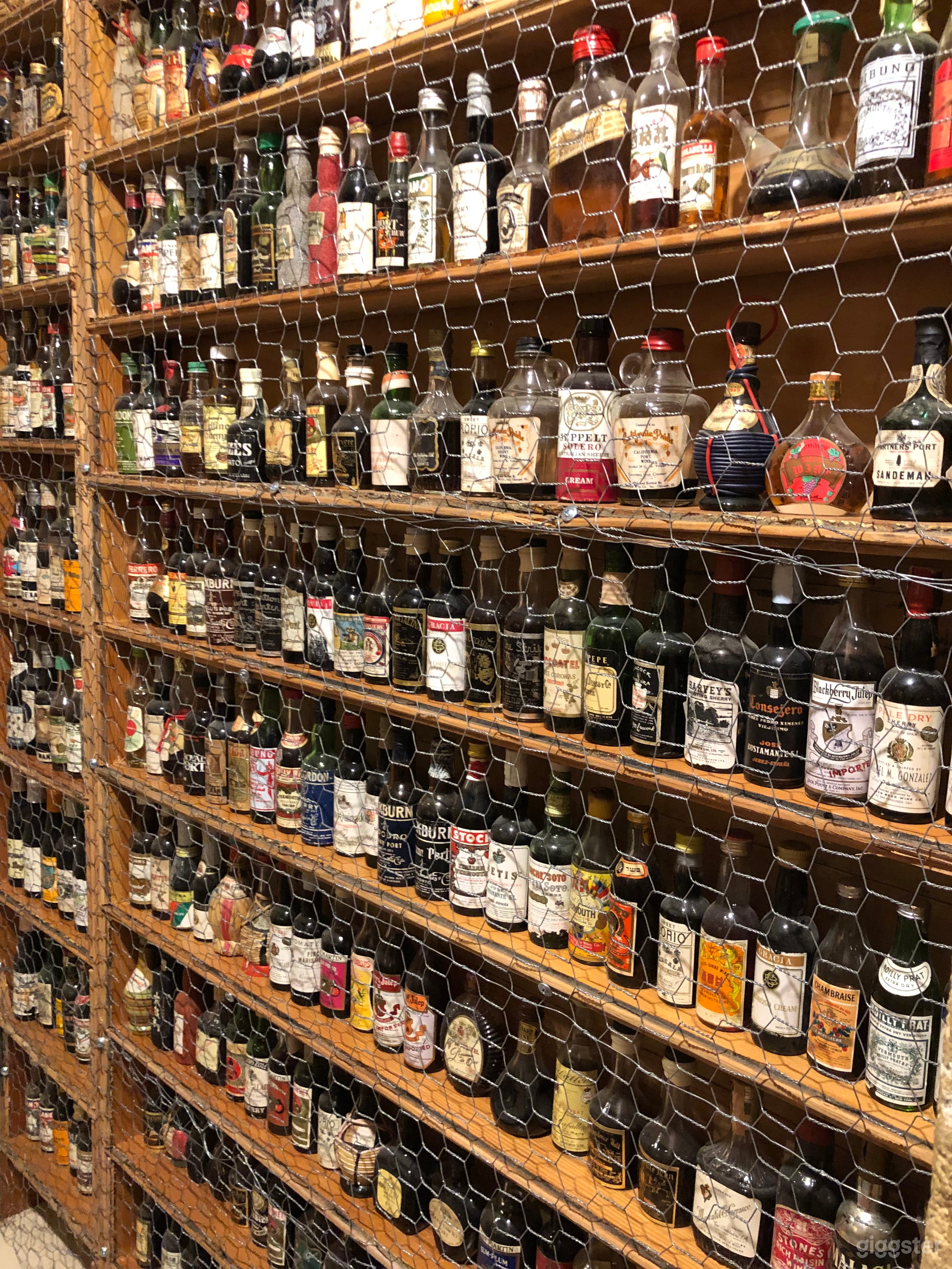 1920s stone wall speak easy lounge Photo 2