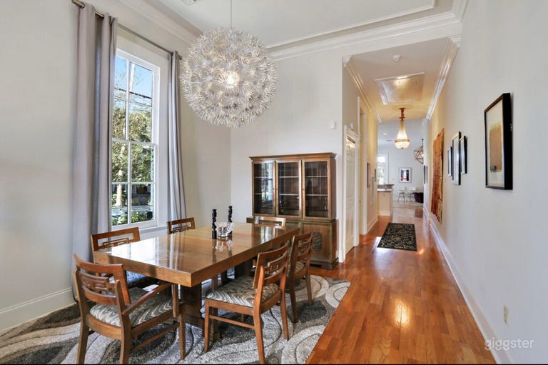  Formal dining area, looking down hallway towards back of house, living and kitchen 
