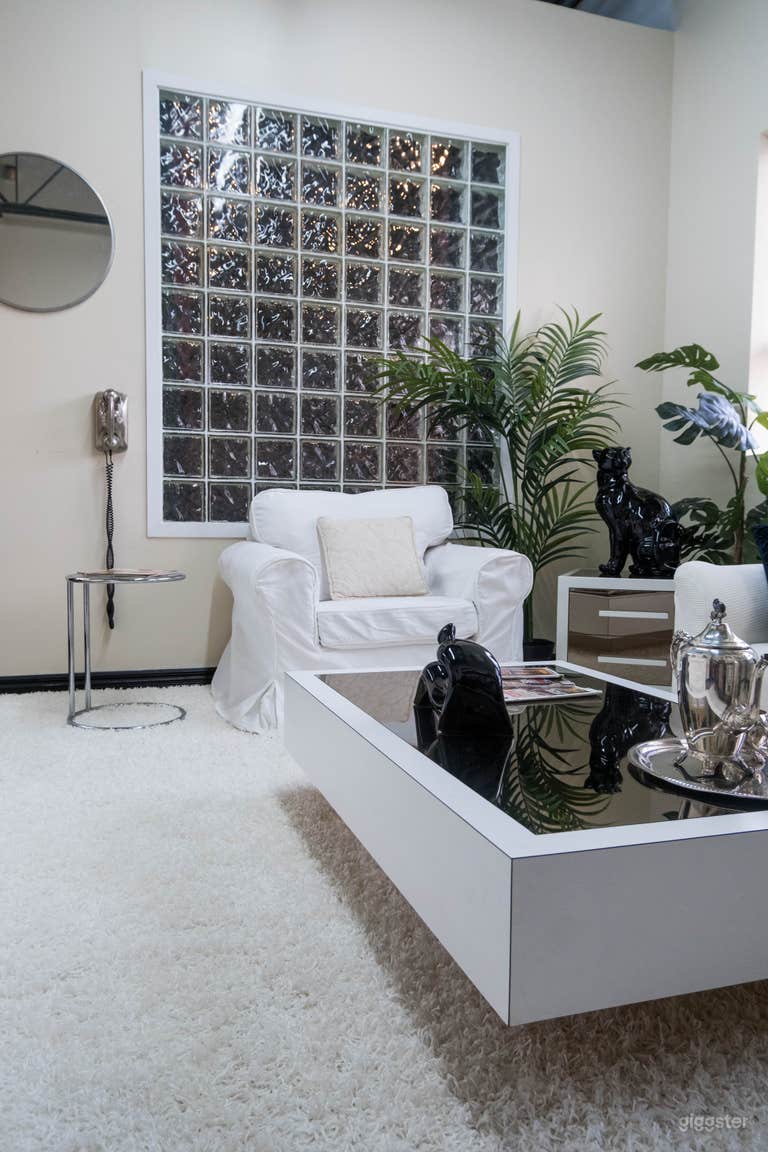  Vintage 1980s Living Room / Salon Vintage 1980  