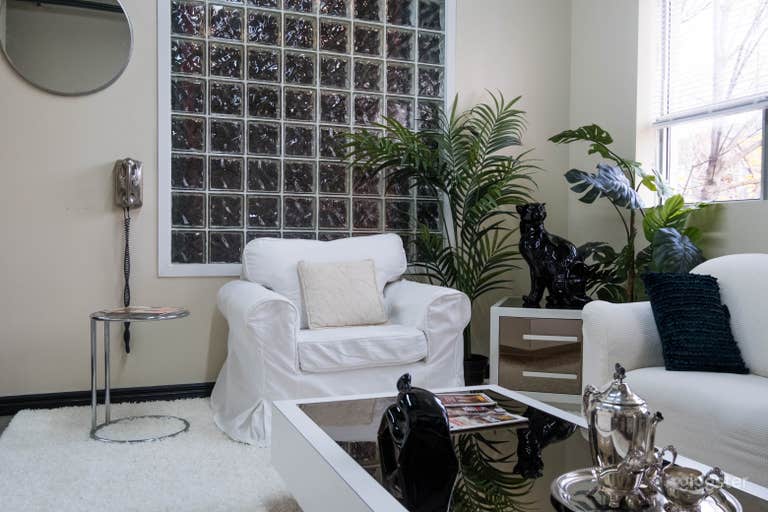  Vintage 1980s Living Room / Salon Vintage 1980  