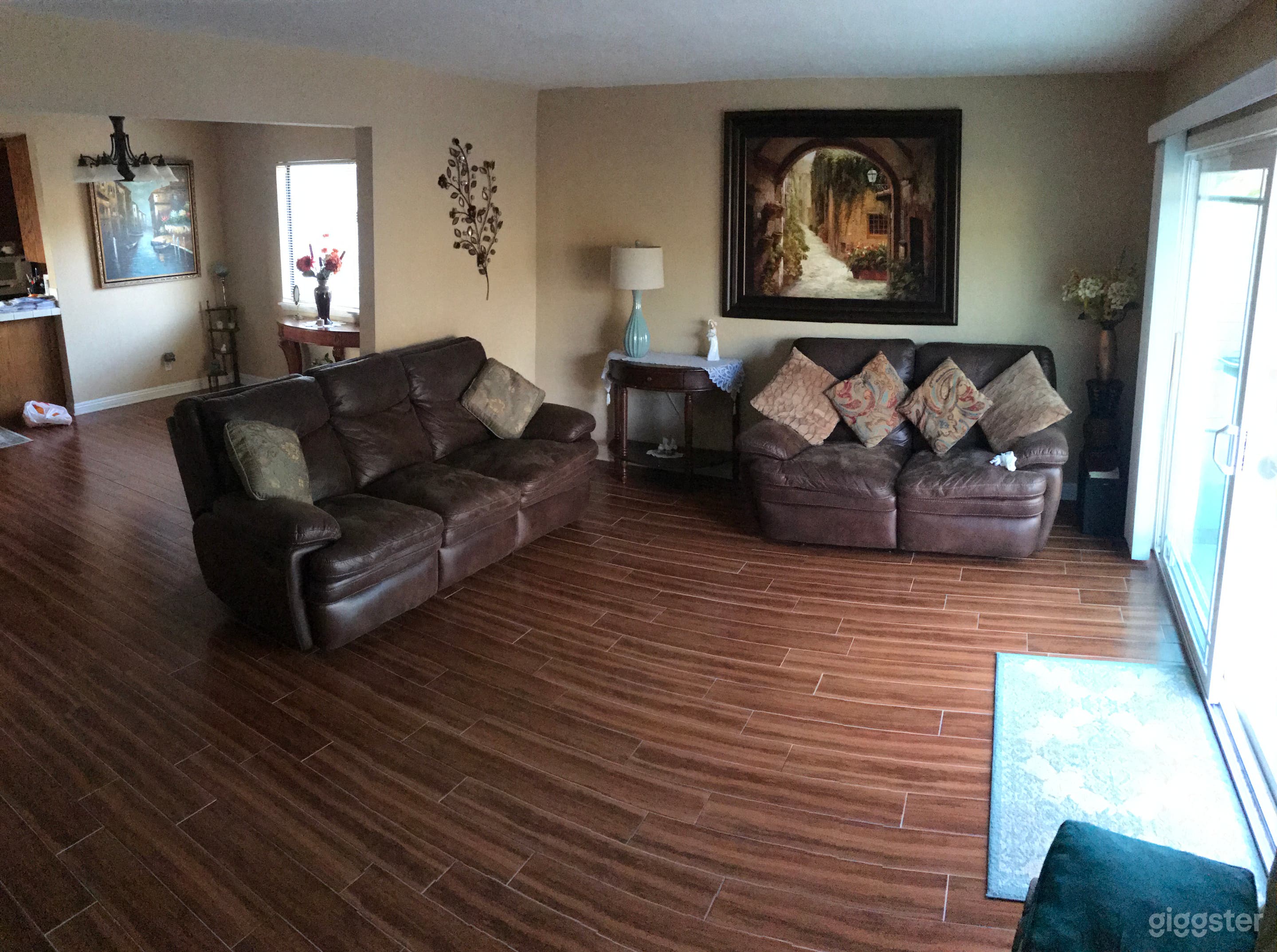 Lovely rehabbed home with a Ranch style look  Photo 4