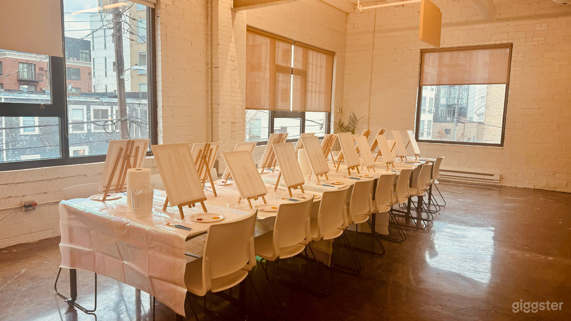 Versatile Classroom in Uptown Photo 4