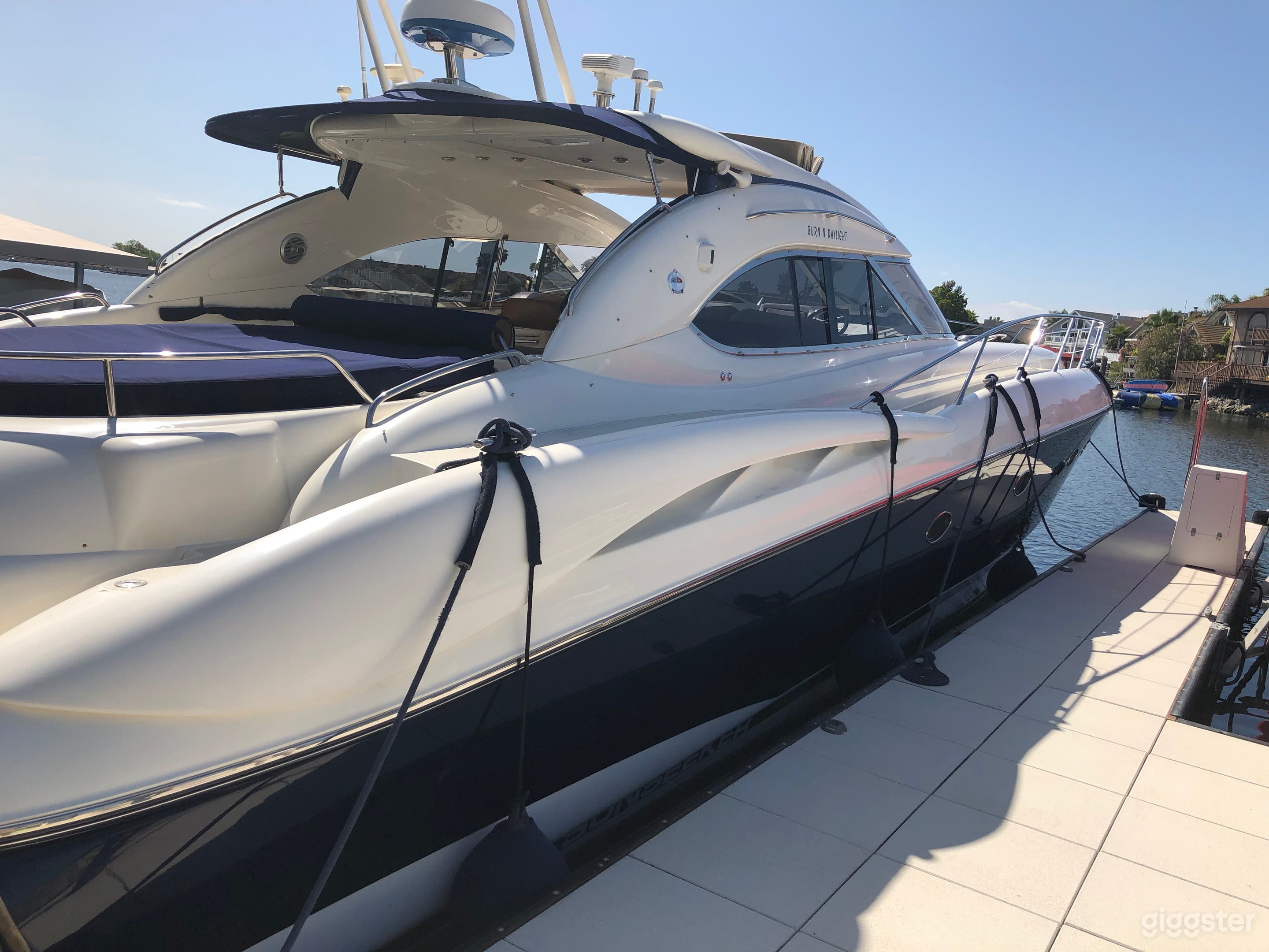 Luxurious Yacht Sunseeker Predator58 "Angeles" Photo 3