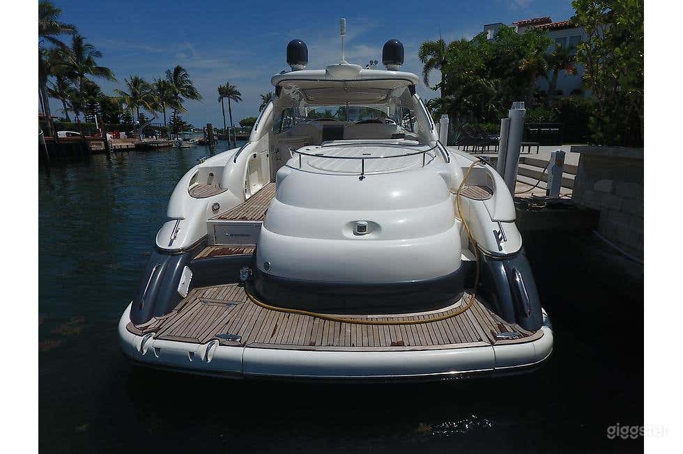 Luxurious Yacht Sunseeker Predator58 "Angeles" Photo 4