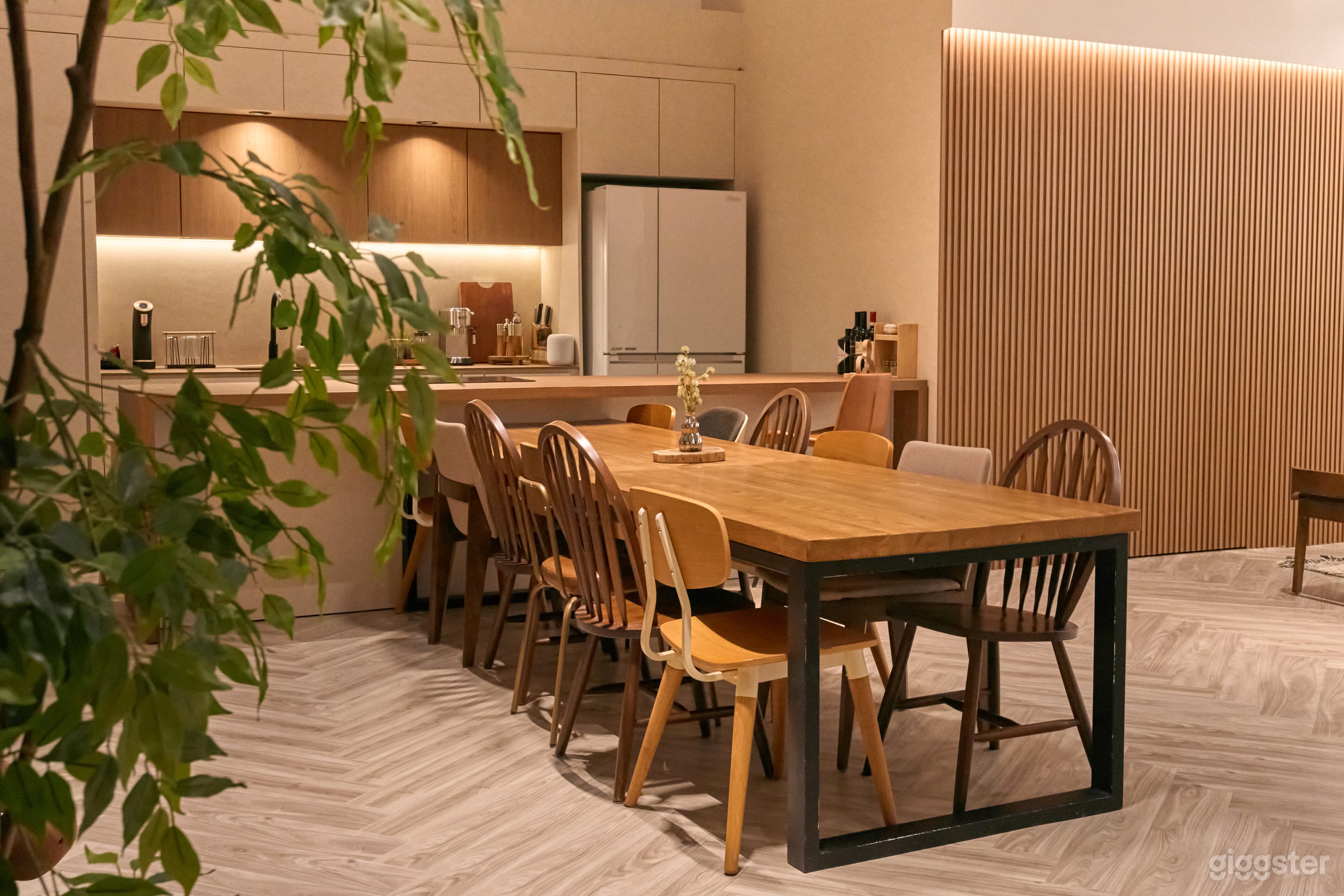 Lifestyle Studio & Event Space with Functional Kitchen Photo 1