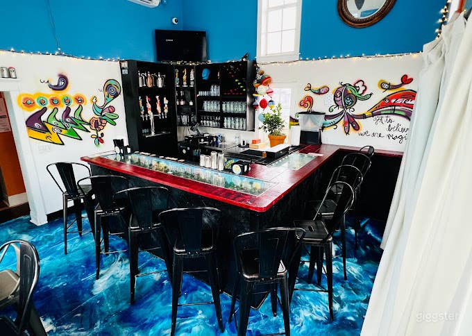 Charming Brewpub &amp; Taproom in Miami Beach (Entire Venue) Photo 1