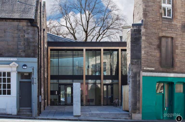  Historic Old Town in Edinburgh 