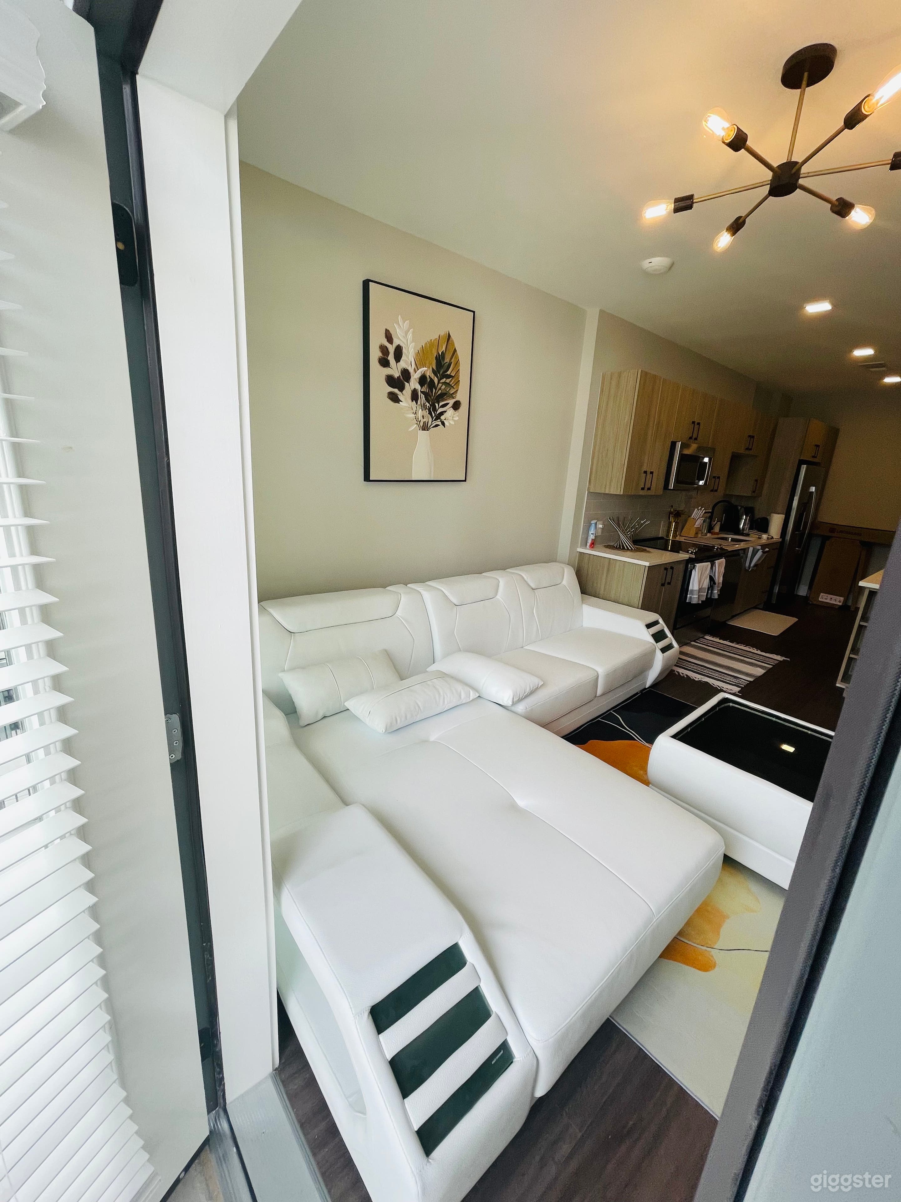 Modern luxe Space  Photo 4