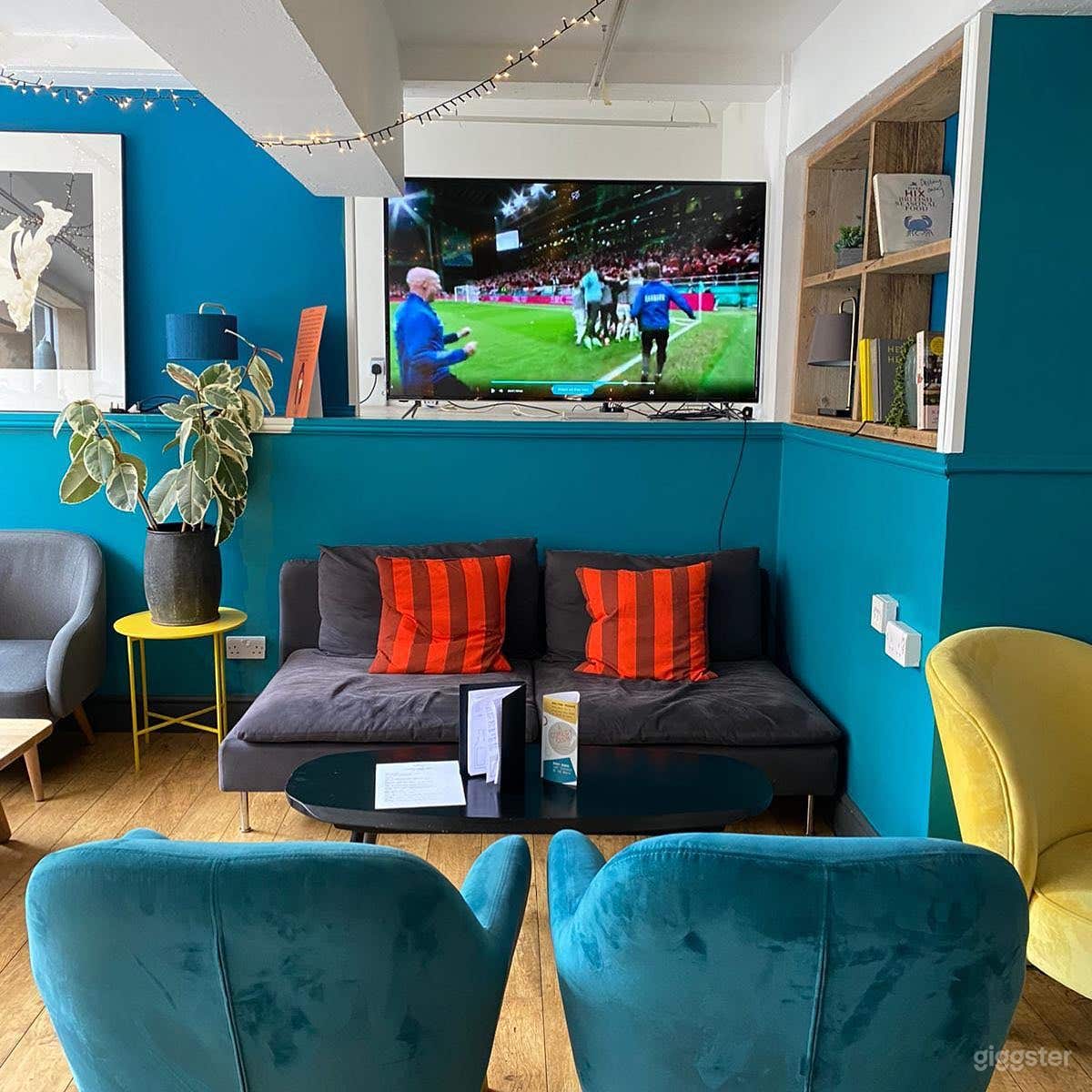 Contemporary Restaurant &amp; Bar in Chelmsford Photo 1