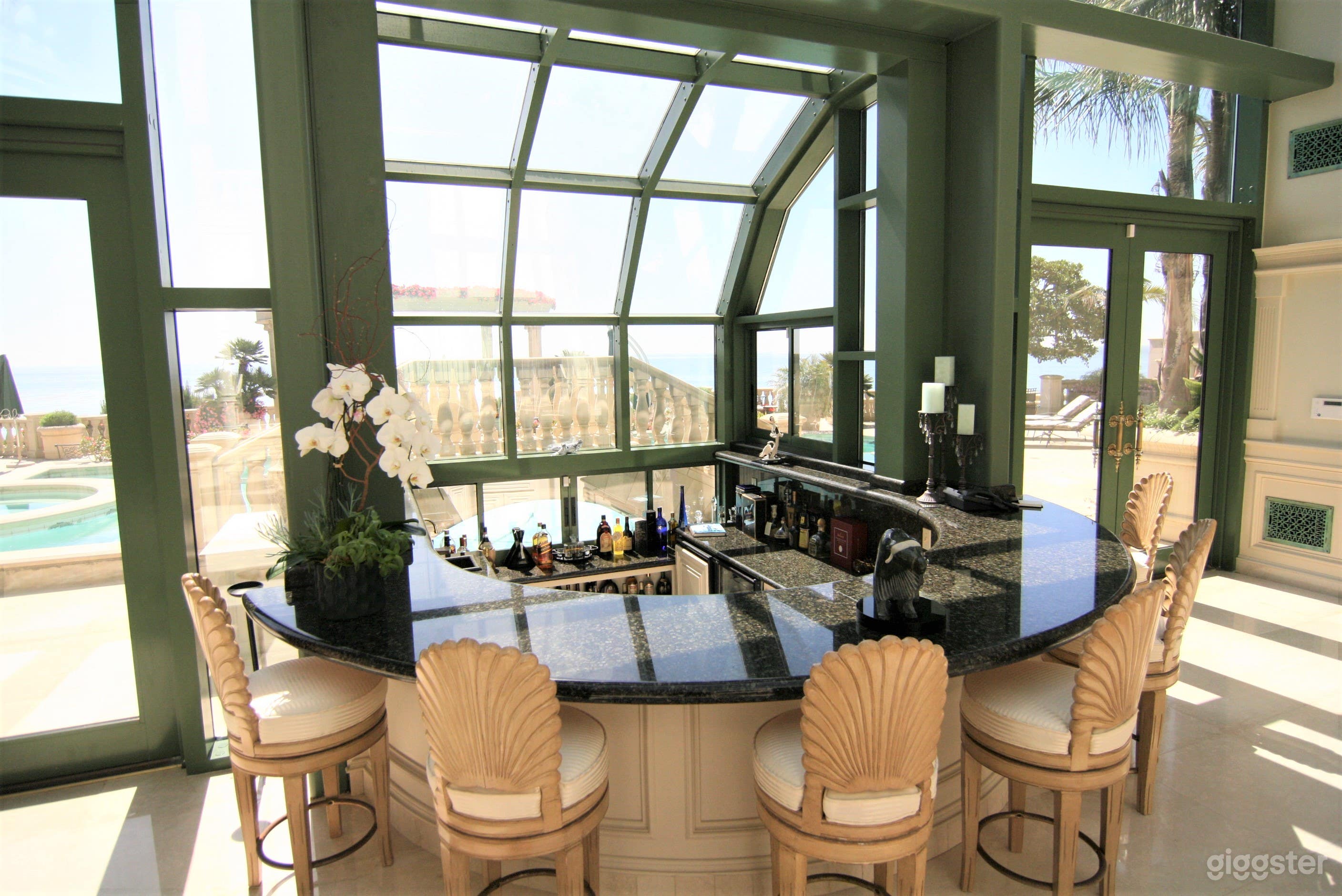 Ocean Atrium Photo 3