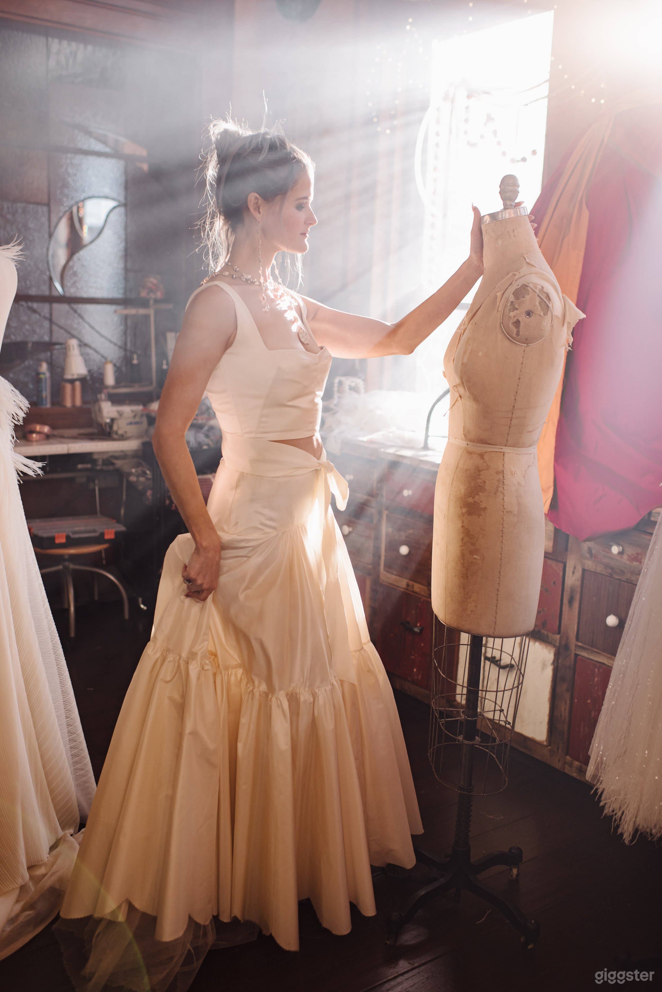 Elegant Bohemian Bridal Salon Photo 2