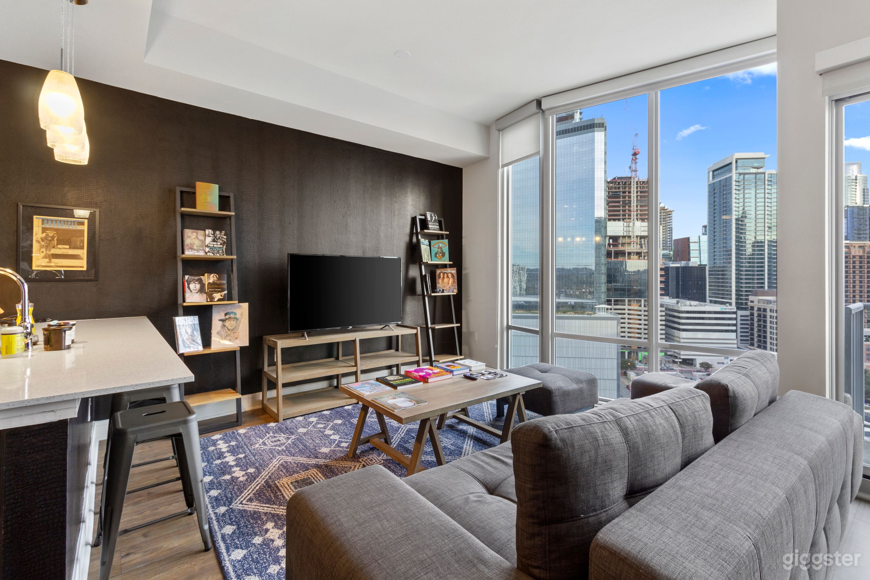 The Stevie Ray DT Austin 21st Floor Highrise Flat Photo 1