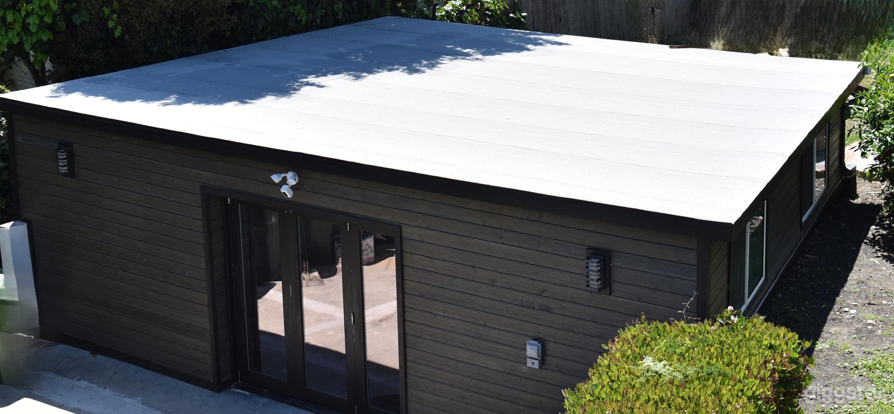 Annex with 2 bathrooms an area for food prep