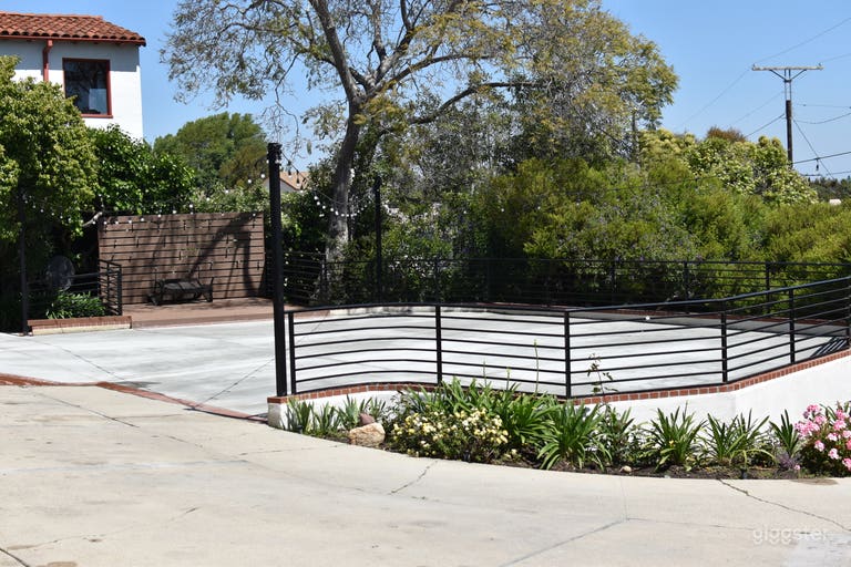  Beautiful Outdoor Yard for Events 