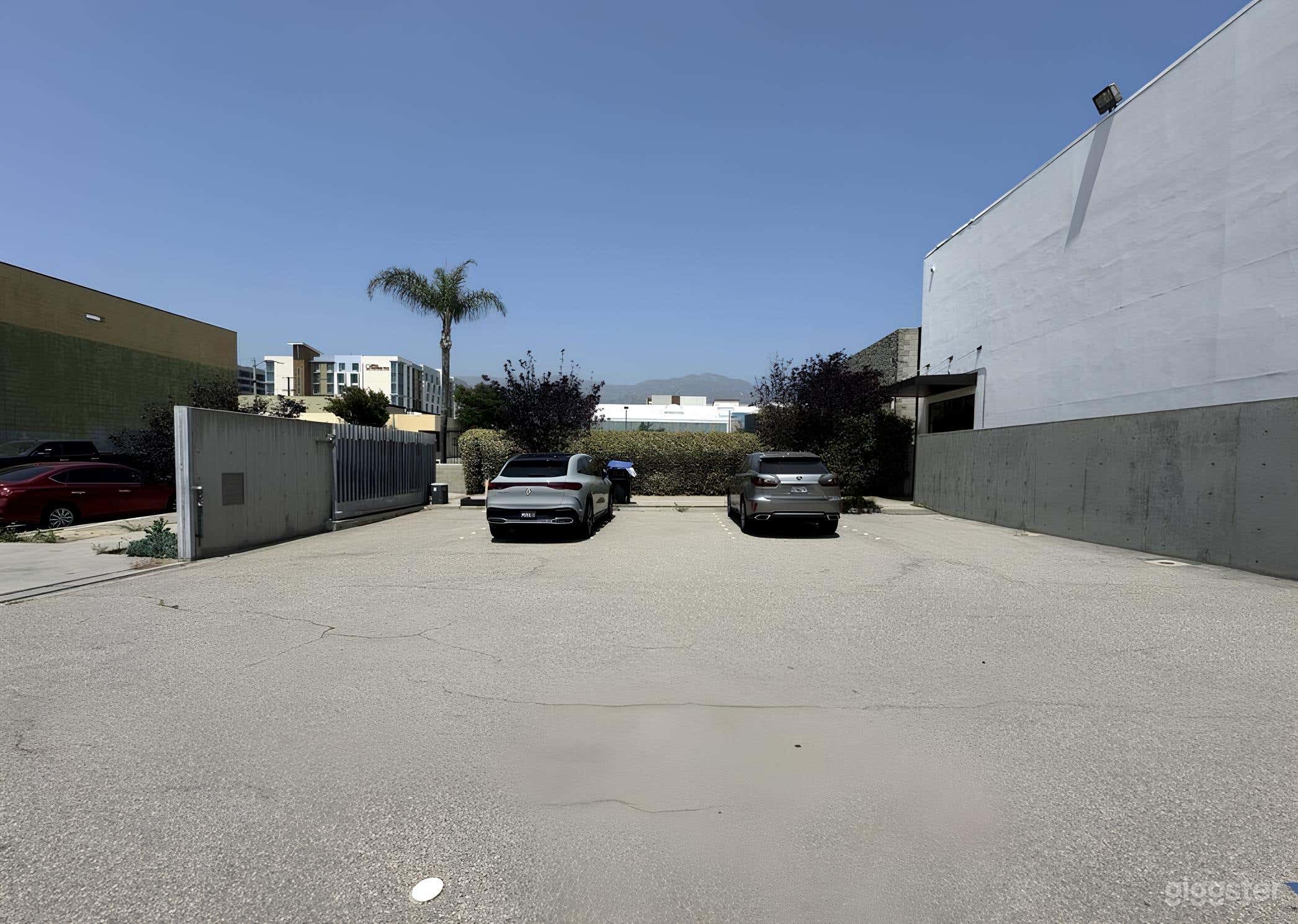 Office Parking Space for Filming Purposes Photo 3