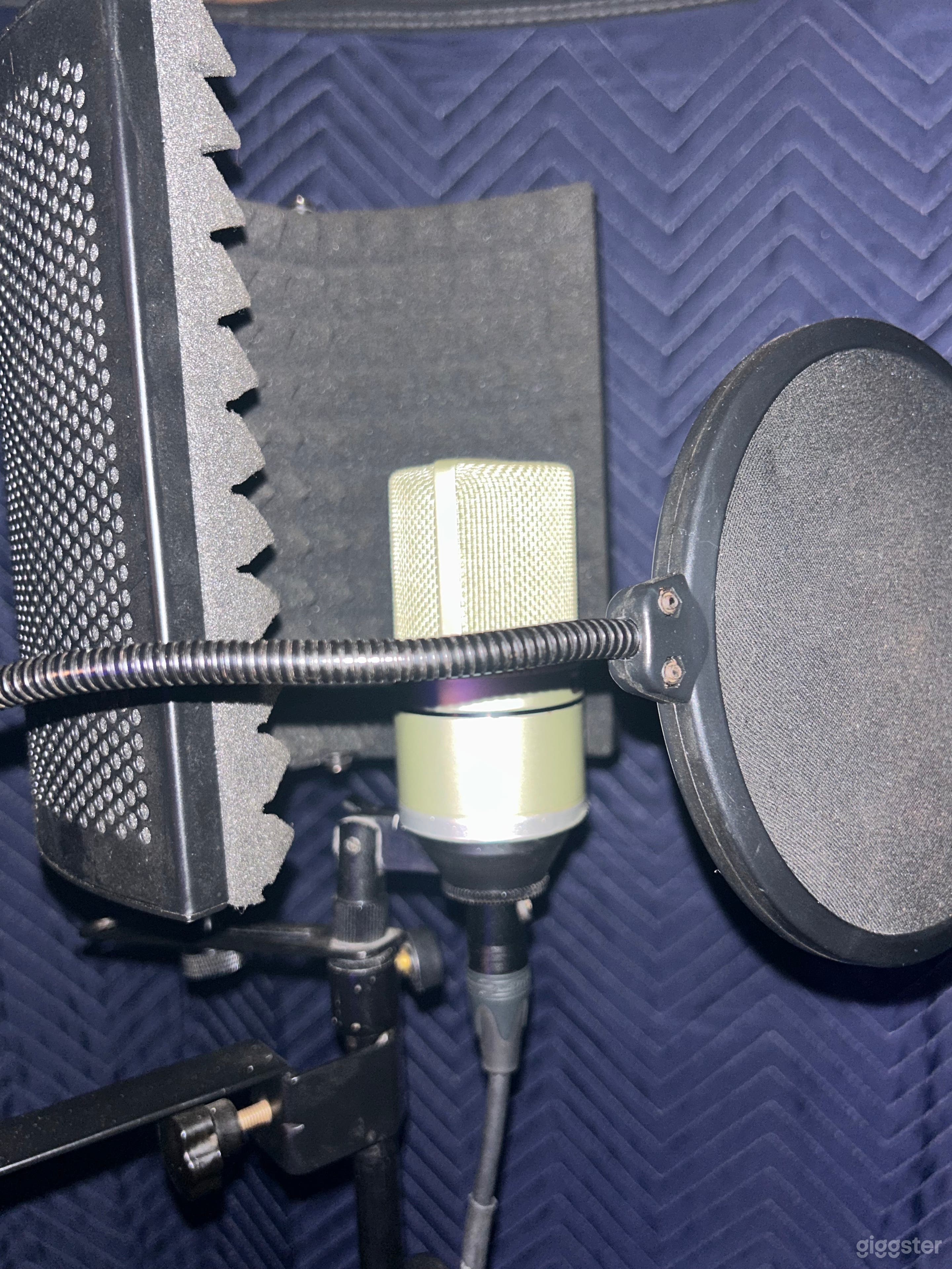 Private Home Recording Studio Photo 4