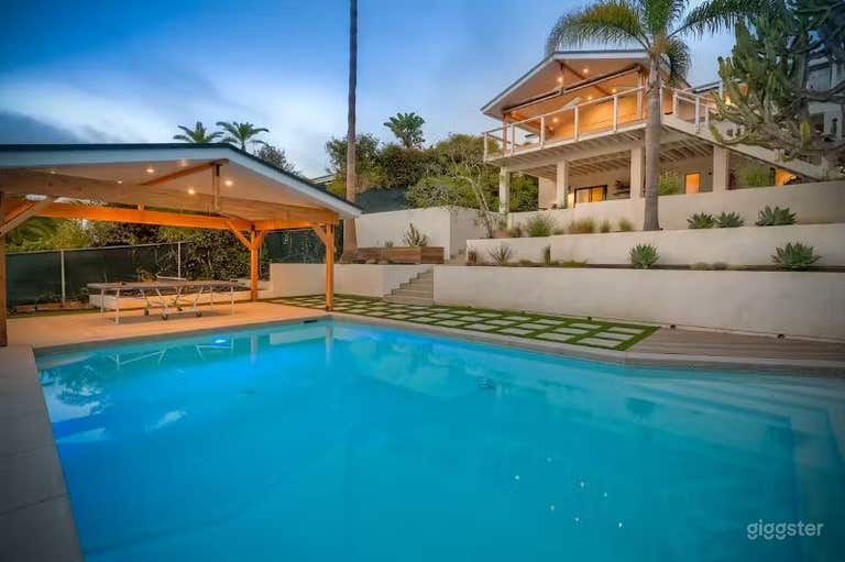  Ocean view, Resort feel with Pool and ping pong  