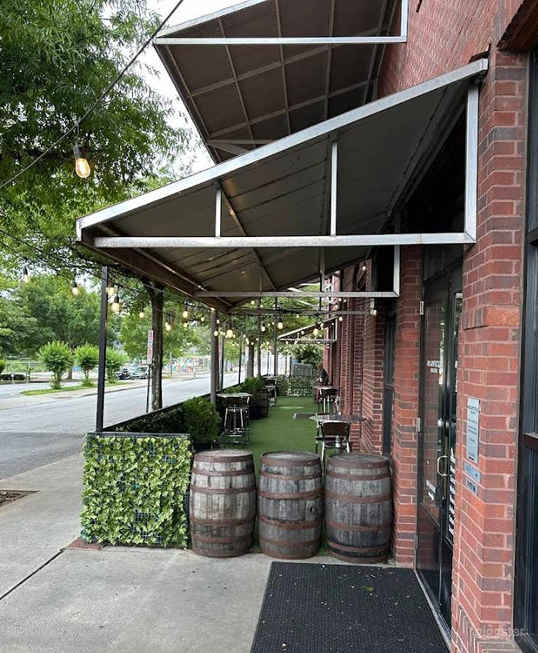  Vibrant Brewery In Downtown Atlanta 